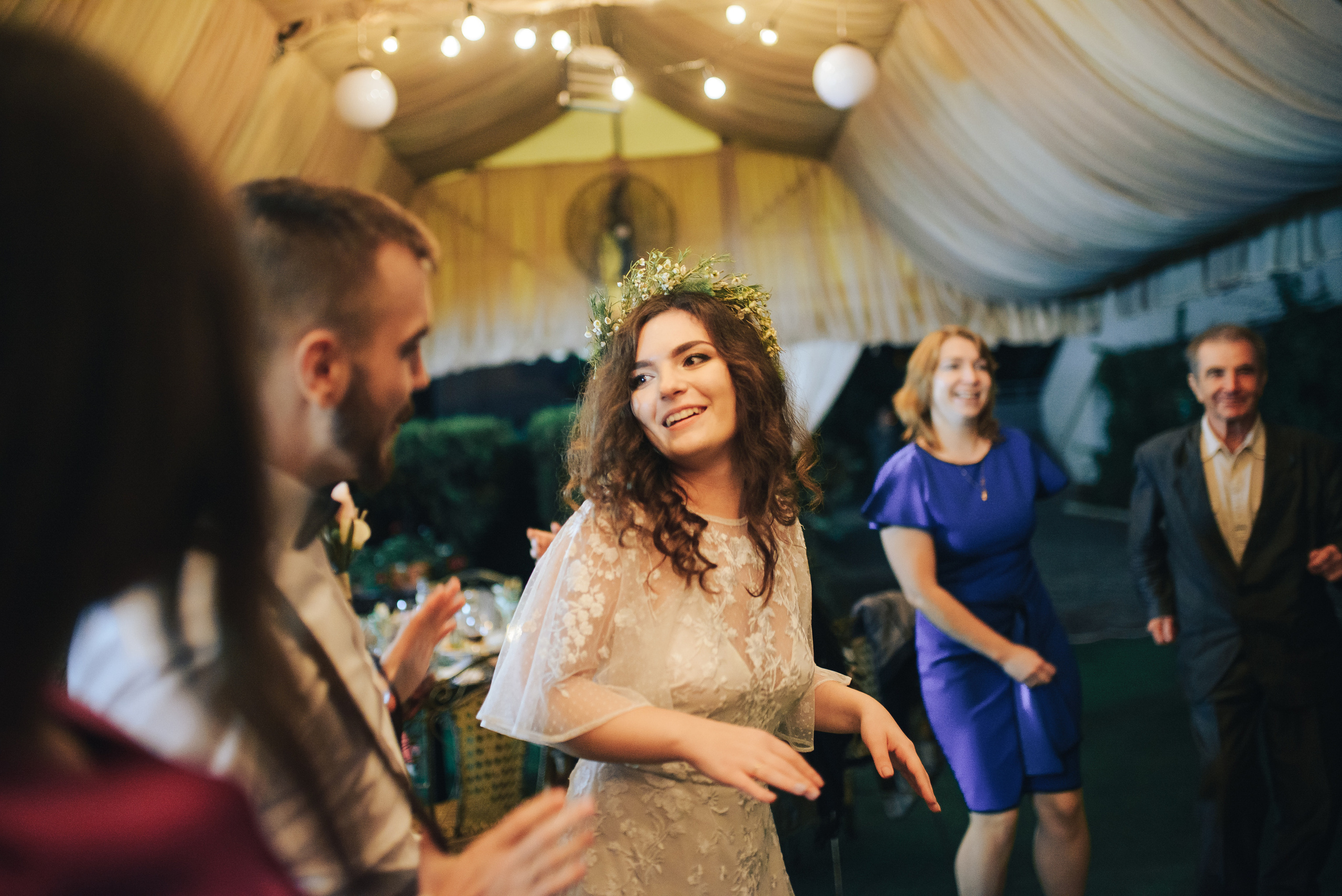 Outdoor wedding. Tanya and Vasya. Photographer in London Daria Agafonova