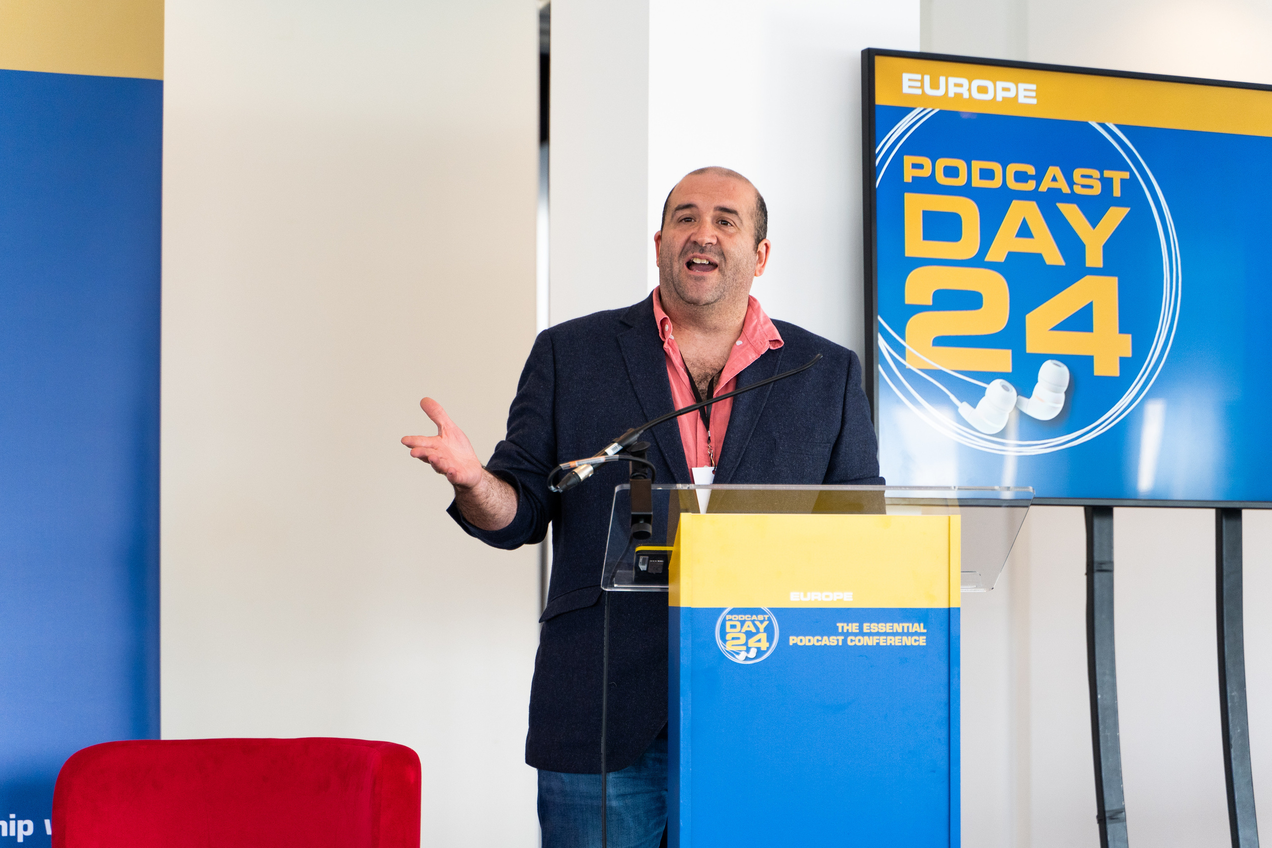 Podcast day 24. London. Photographer in London Daria Agafonova