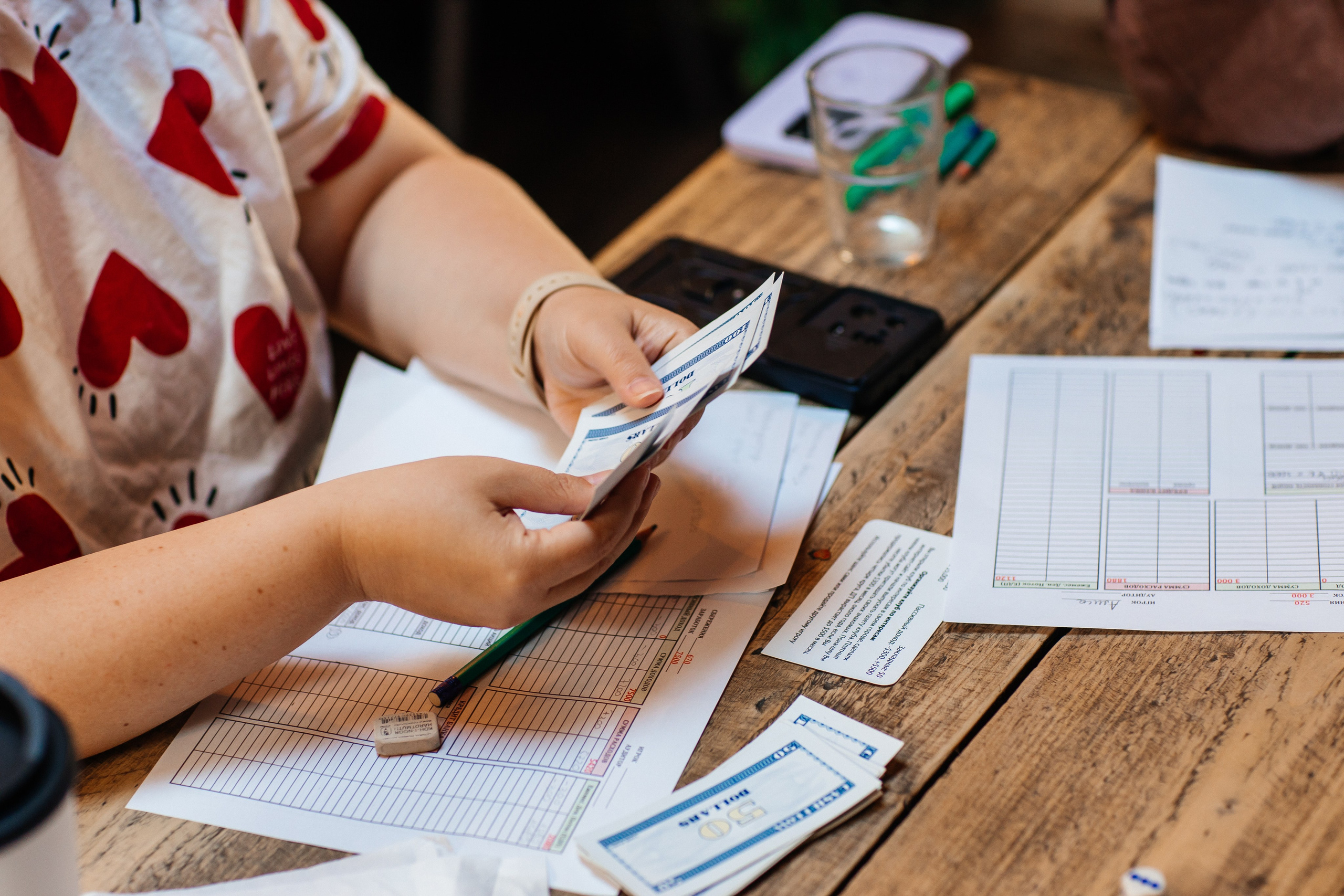 Cash flow. Anastasiia Tkachova — Photography & Branding