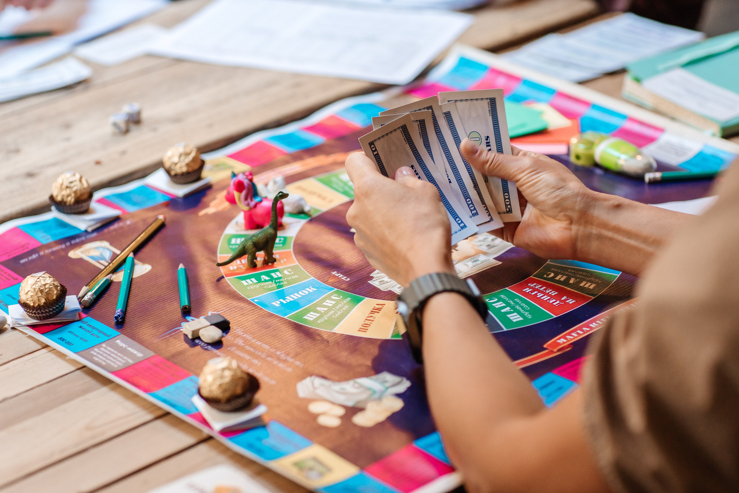 Cash flow. Anastasiia Tkachova — Photography & Branding