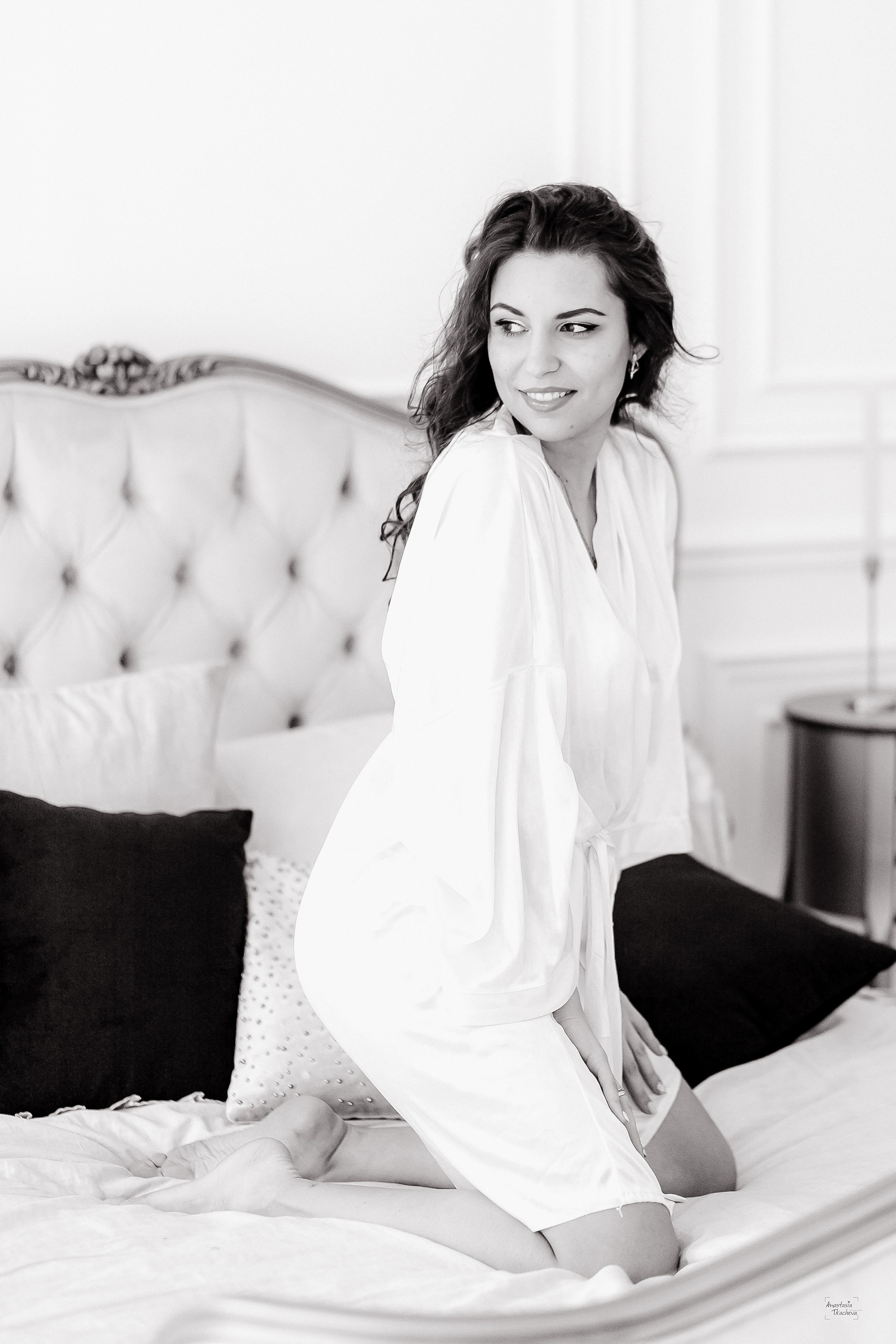 B&W. Anastasiia Tkachova — Photography & Branding