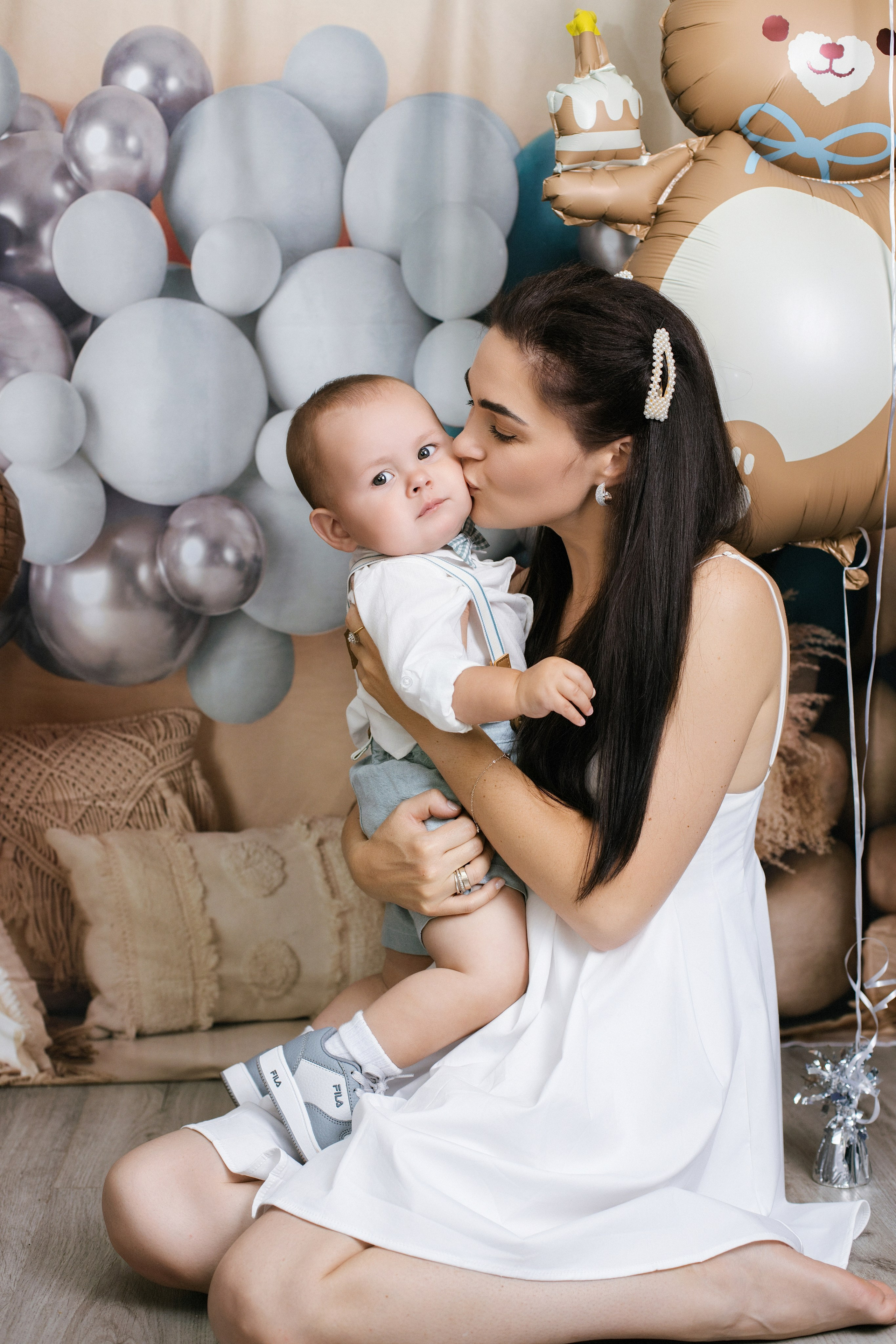 1st year. Anastasiia Tkachova — Photography & Branding