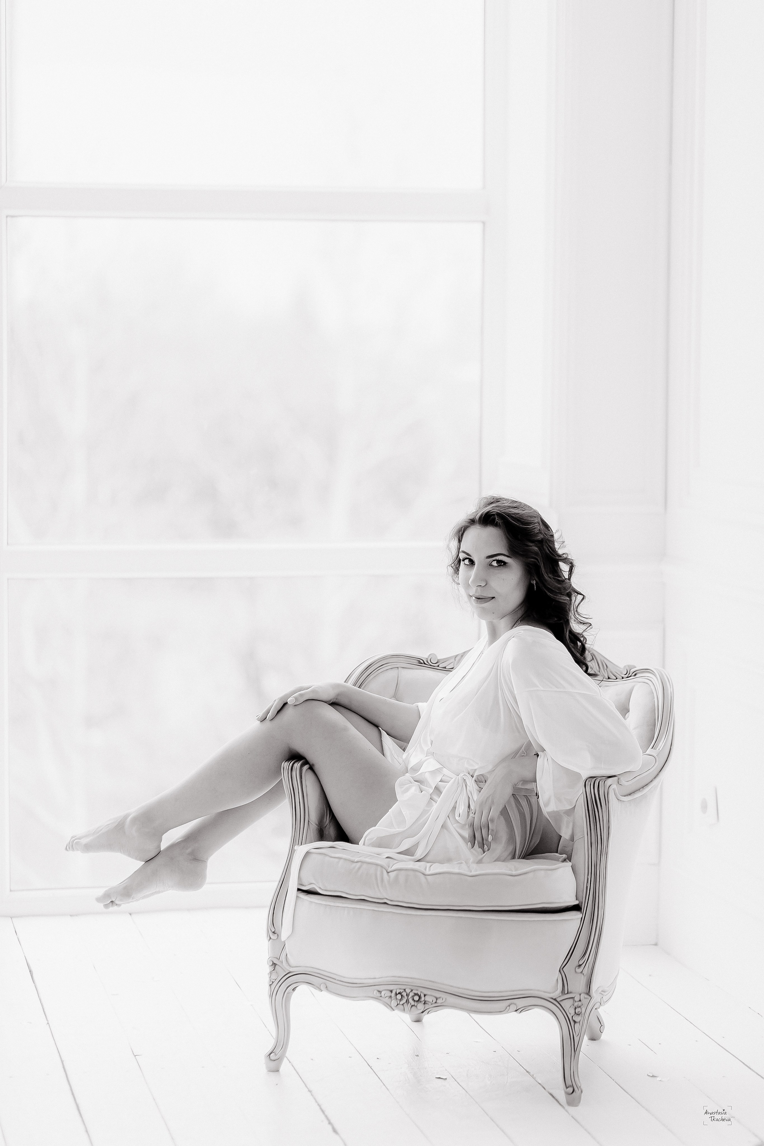 B&W. Anastasiia Tkachova — Photography & Branding