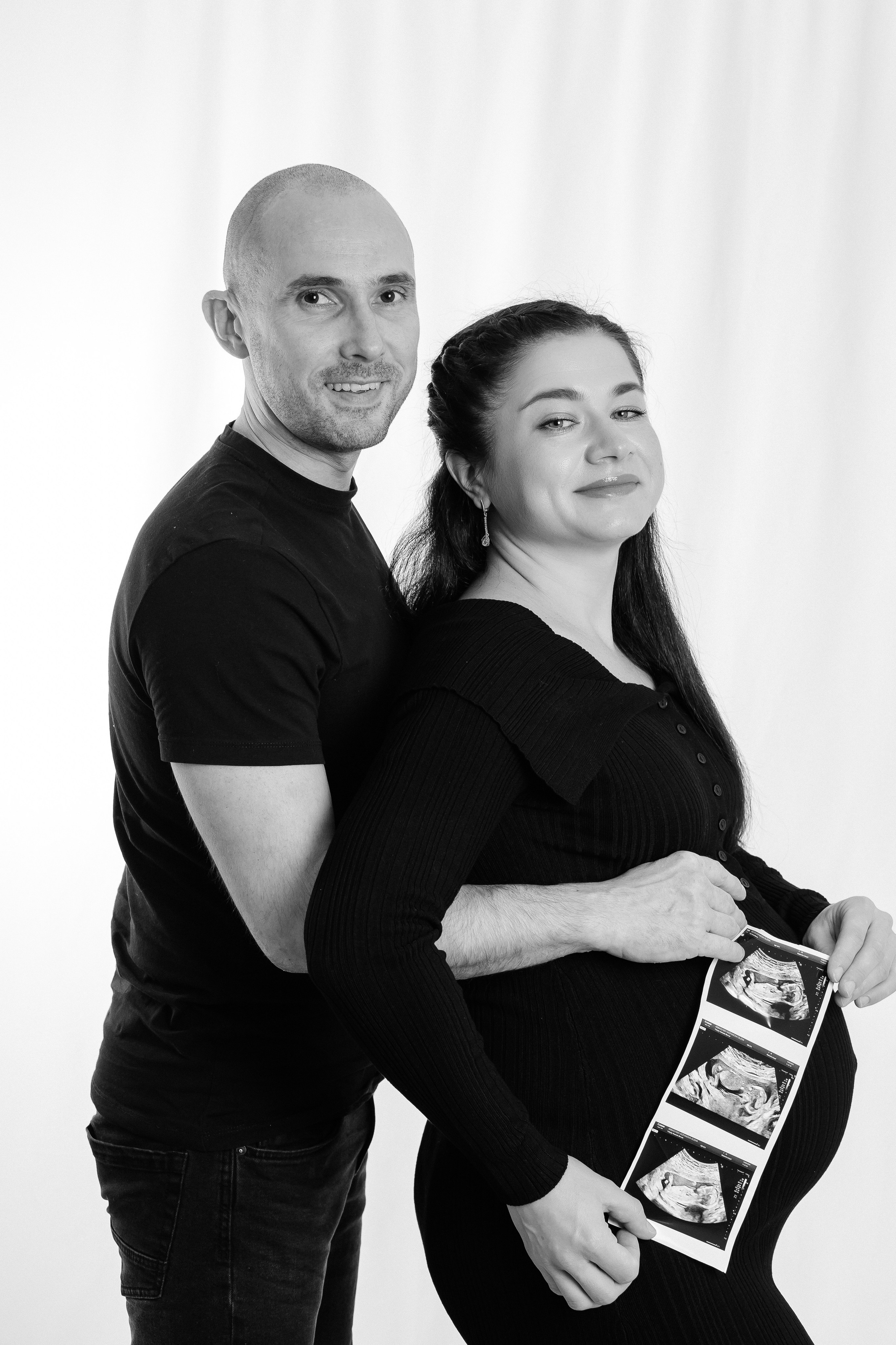 B&W. Anastasiia Tkachova — Photography & Branding