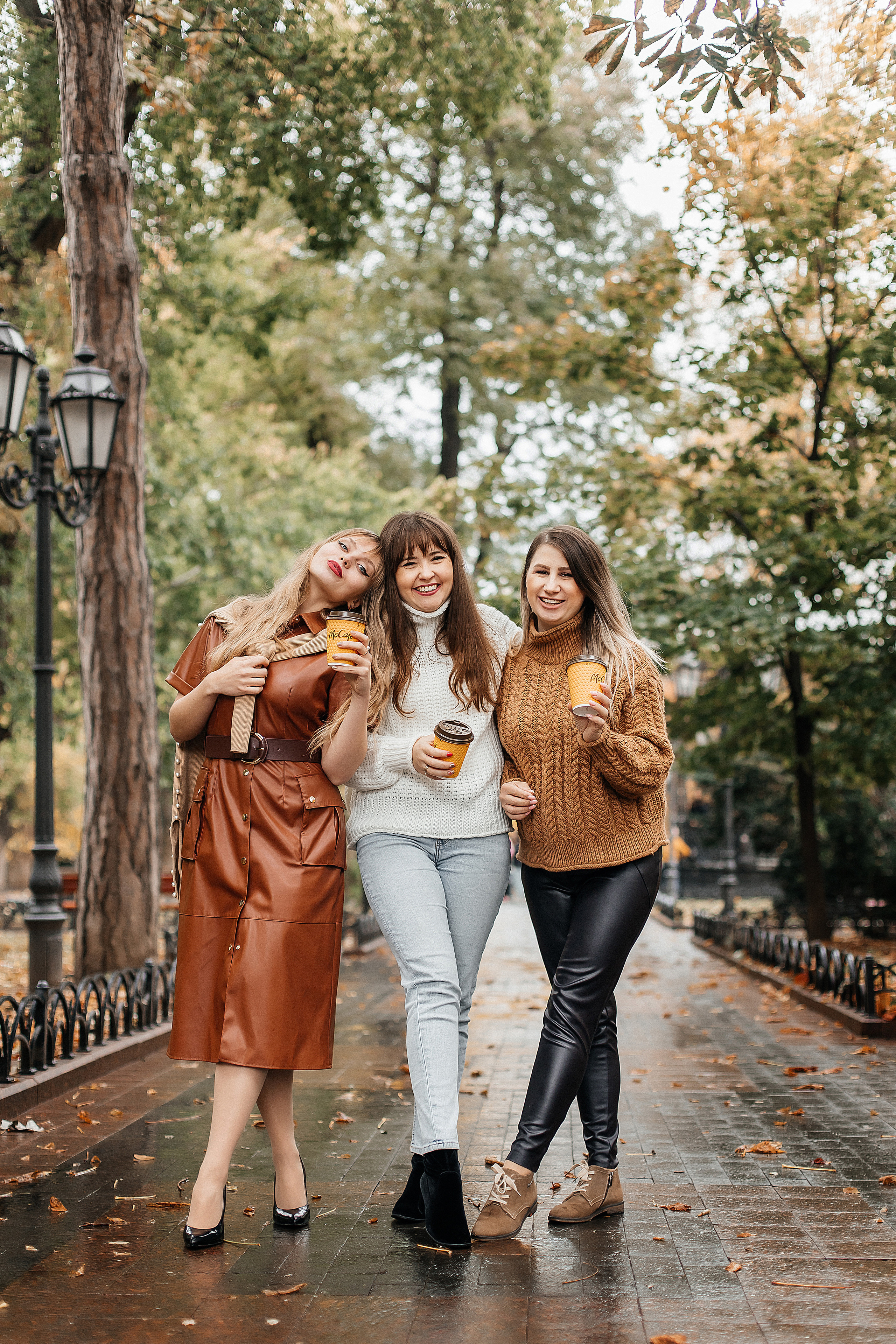 Friends. Anastasiia Tkachova — Photography & Branding