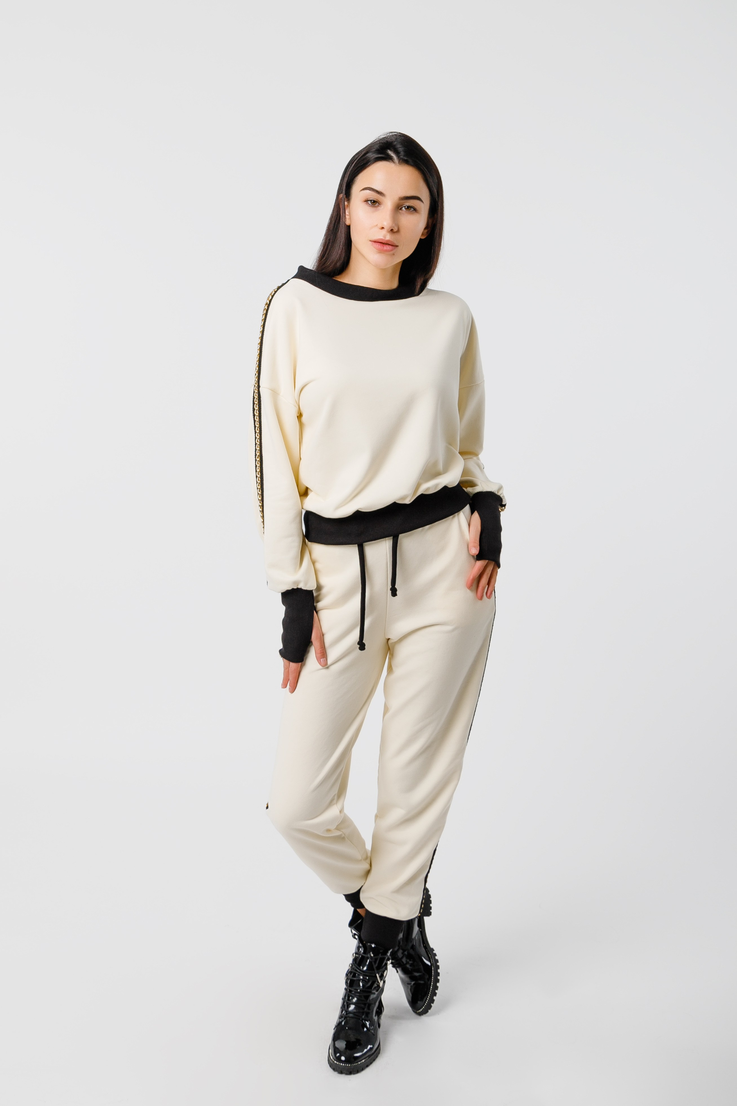 Clothing brand. Anastasiia Tkachova — Photography & Branding