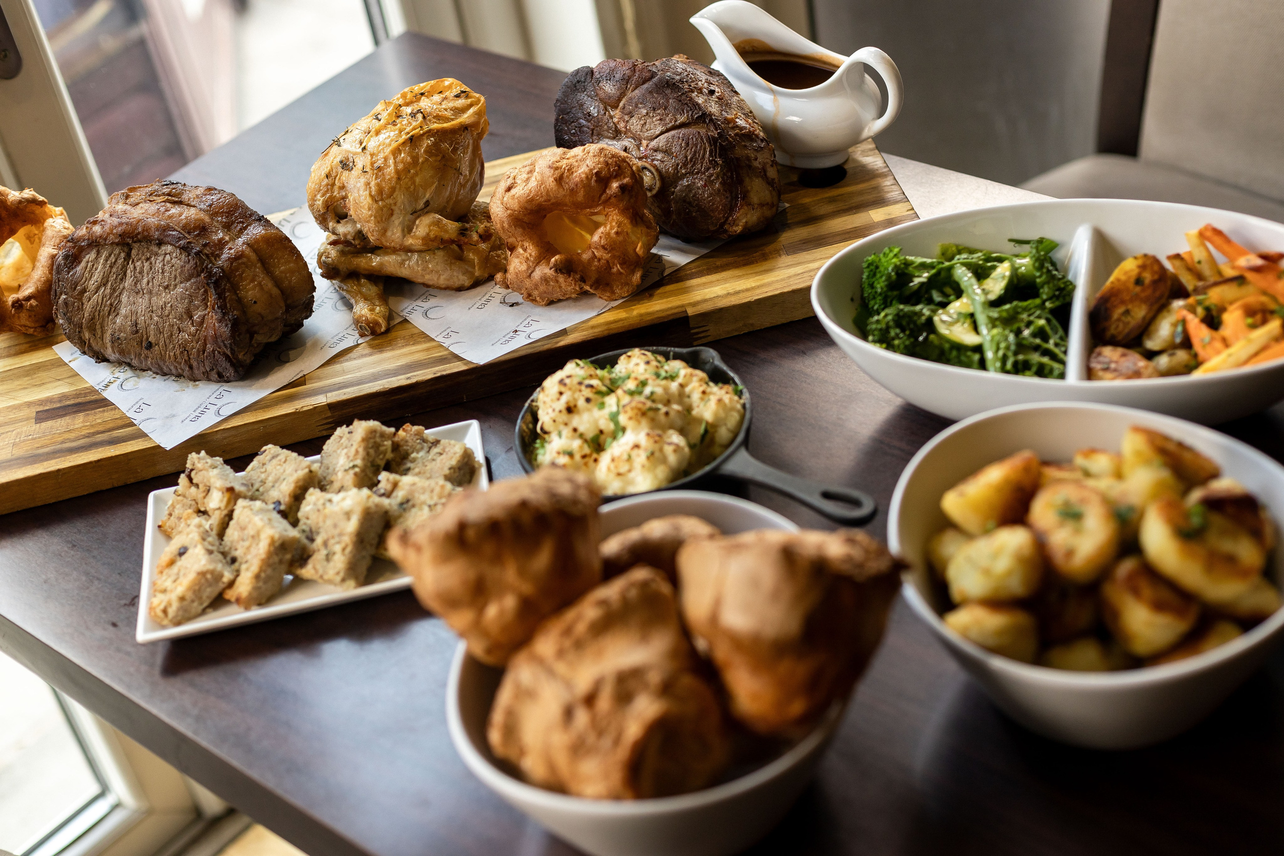 La Luna — Talbot Green. Anastasiia Tkachova — Photography & Branding