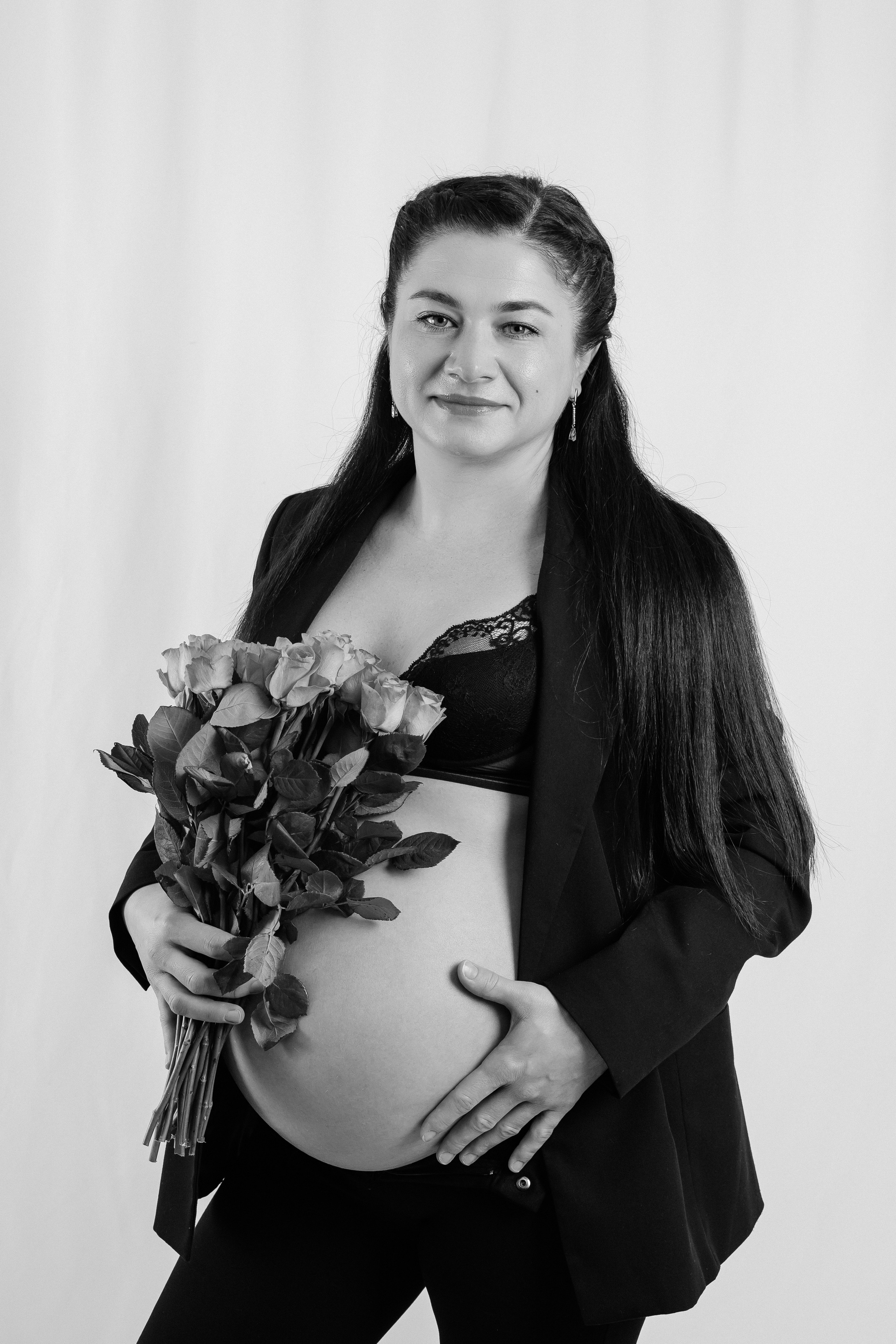 B&W. Anastasiia Tkachova — Photography & Branding