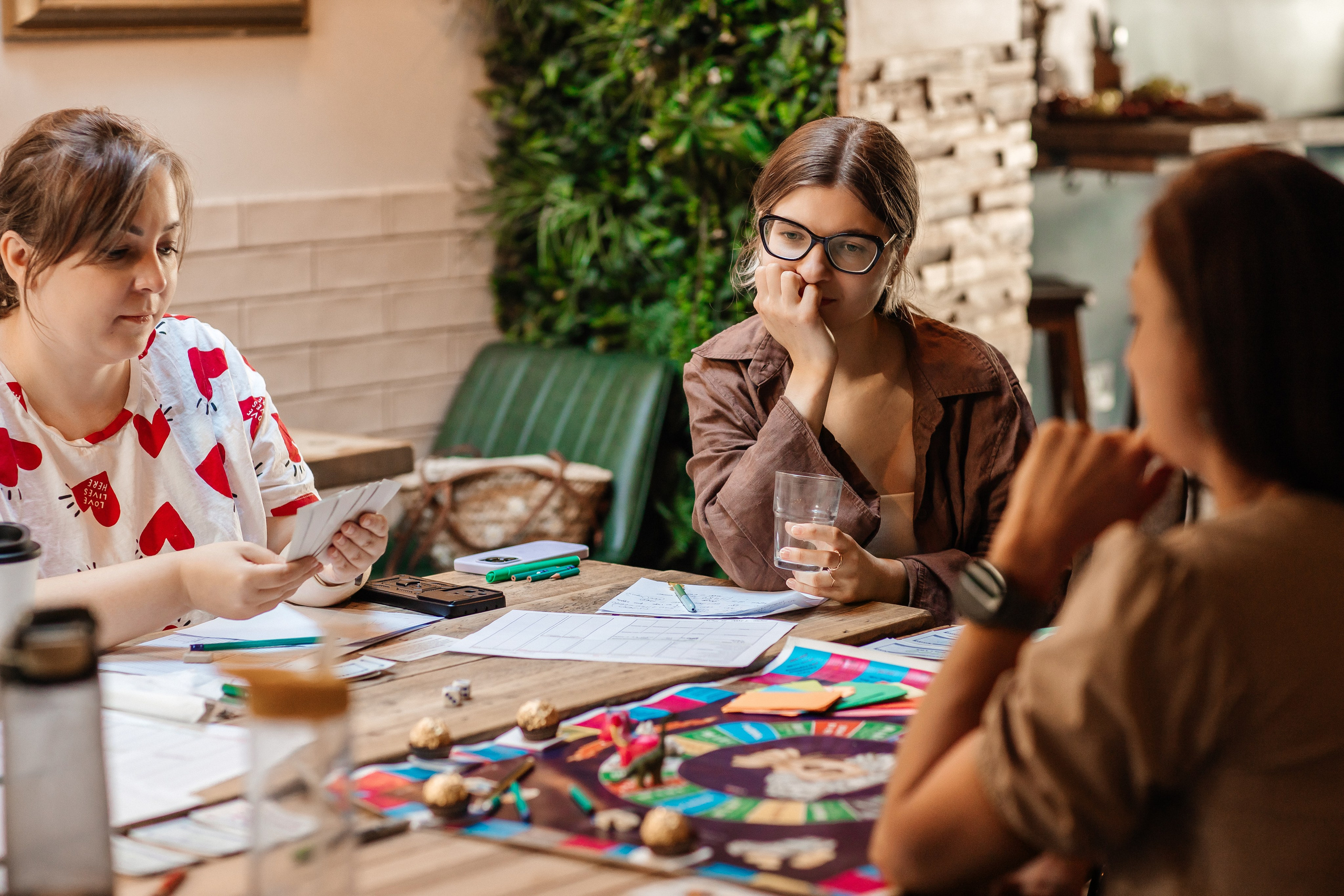 Cash flow. Anastasiia Tkachova — Photography & Branding