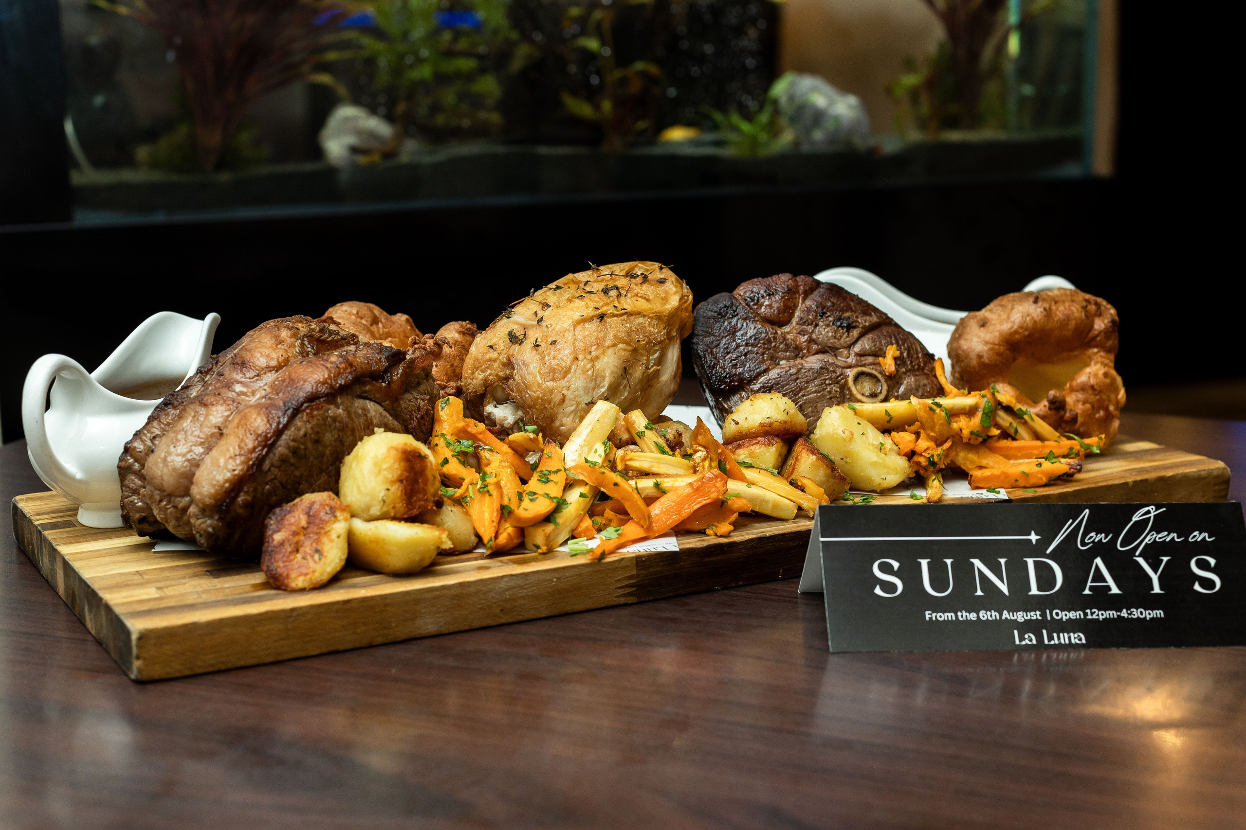 La Luna — Talbot Green. Anastasiia Tkachova — Photography & Branding