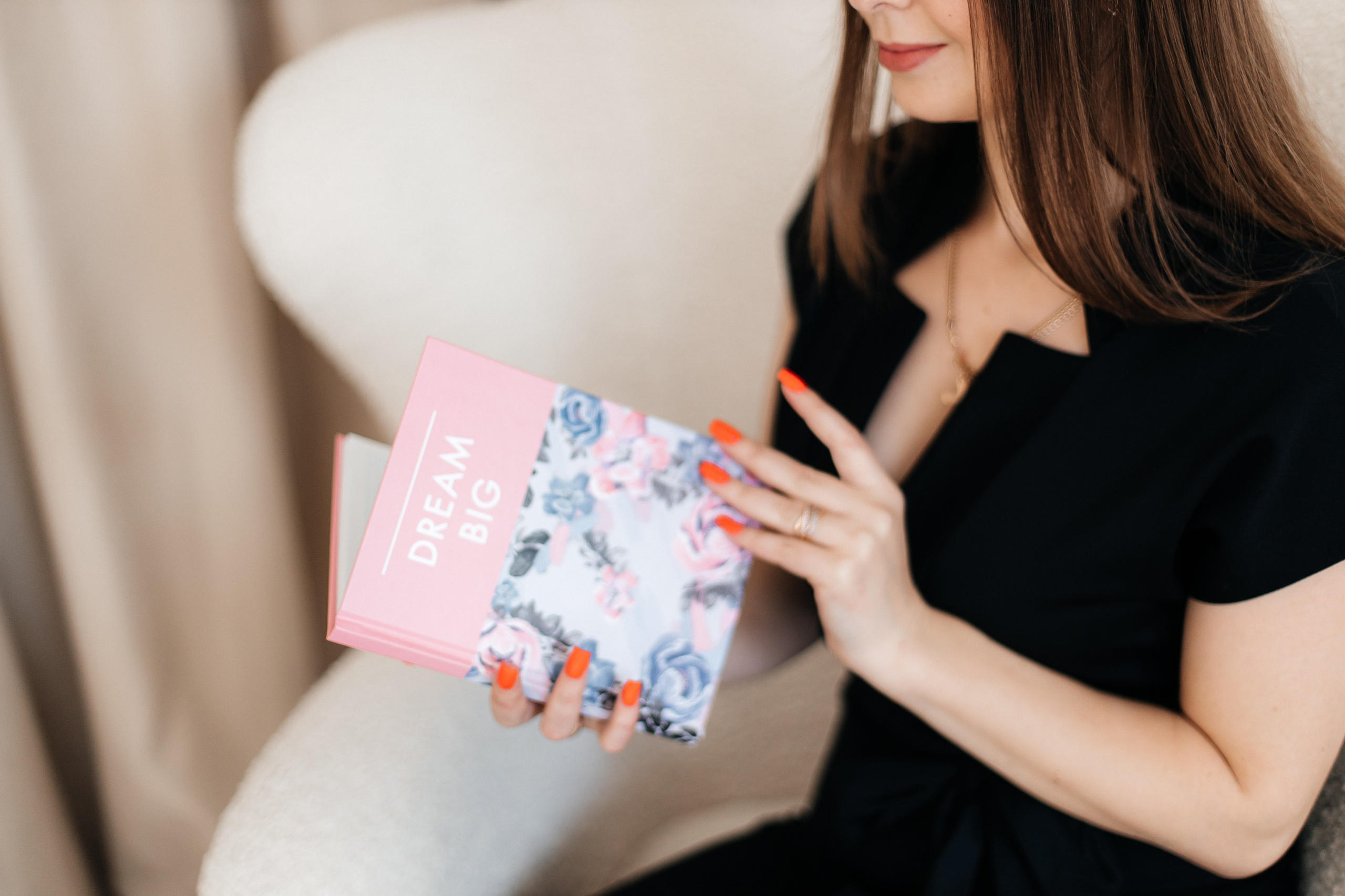 Business photos. Anastasiia Tkachova — Photography & Branding