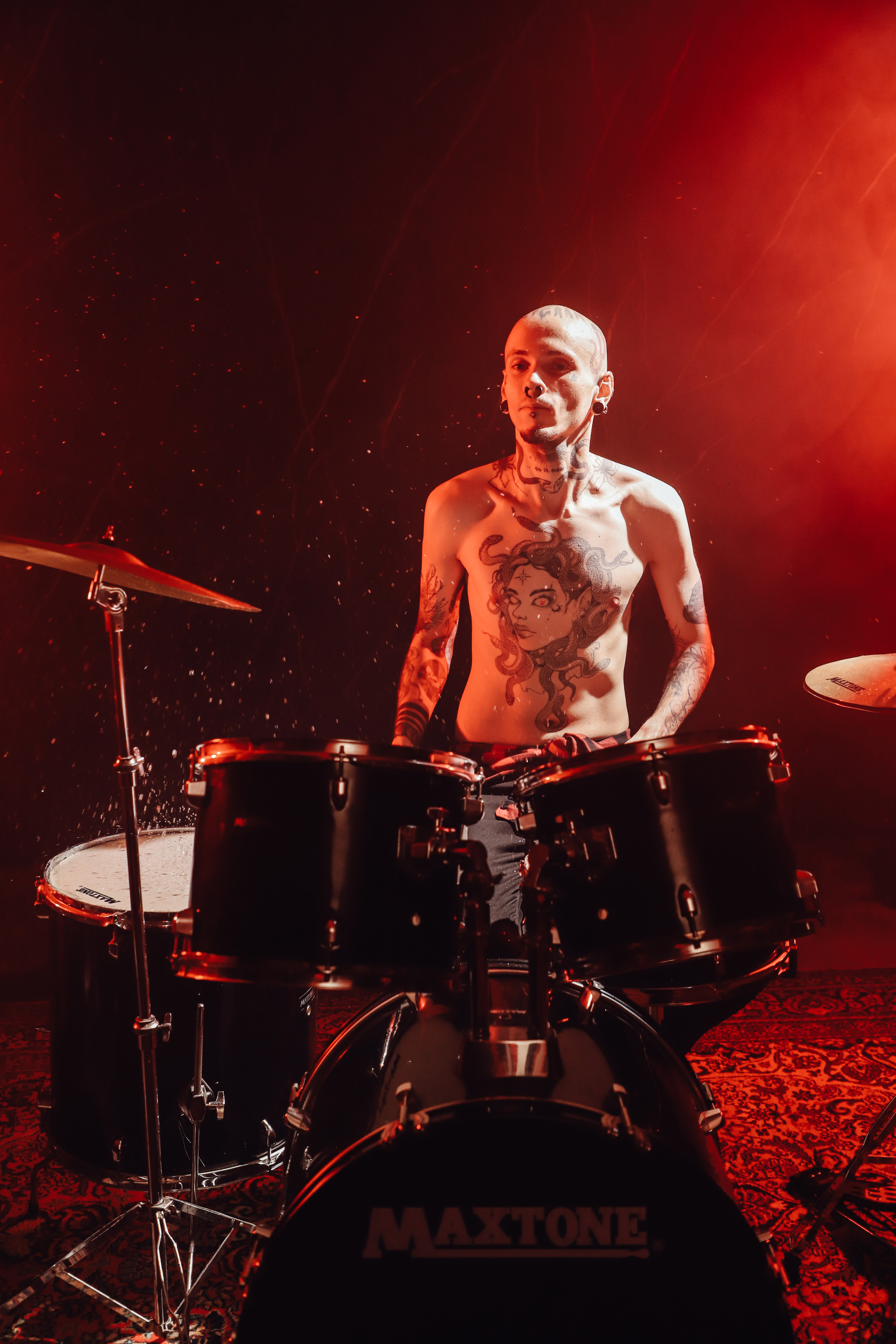 Фотосесія з барабанами «І музика може стати зброєю». Сімейний та дитячий фотограф Київ, Ірпінь, Буча — Галина Пивоварова