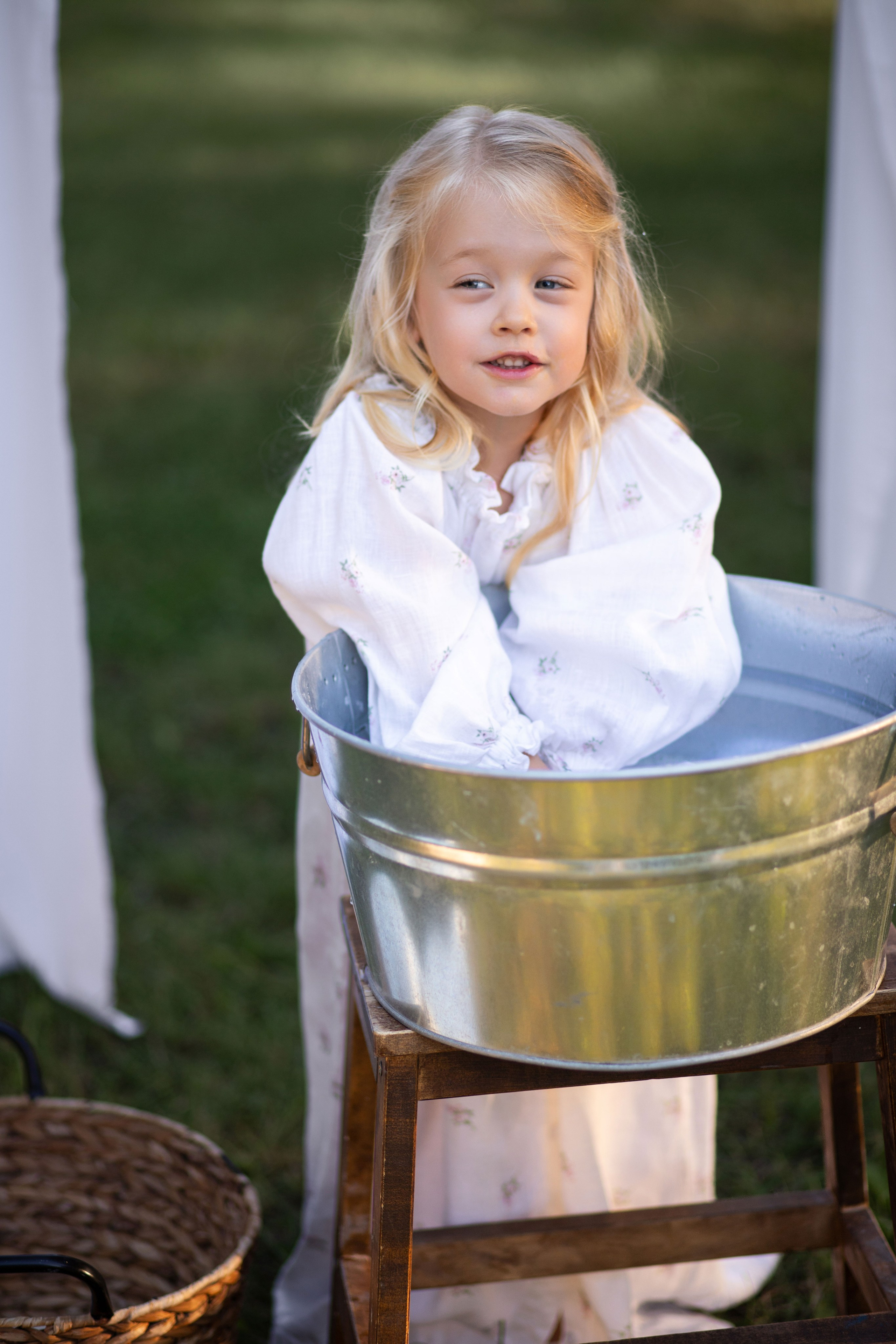 Літня дитяча фотозйомка в саду. Сімейний та дитячий фотограф Київ, Ірпінь, Буча — Галина Пивоварова