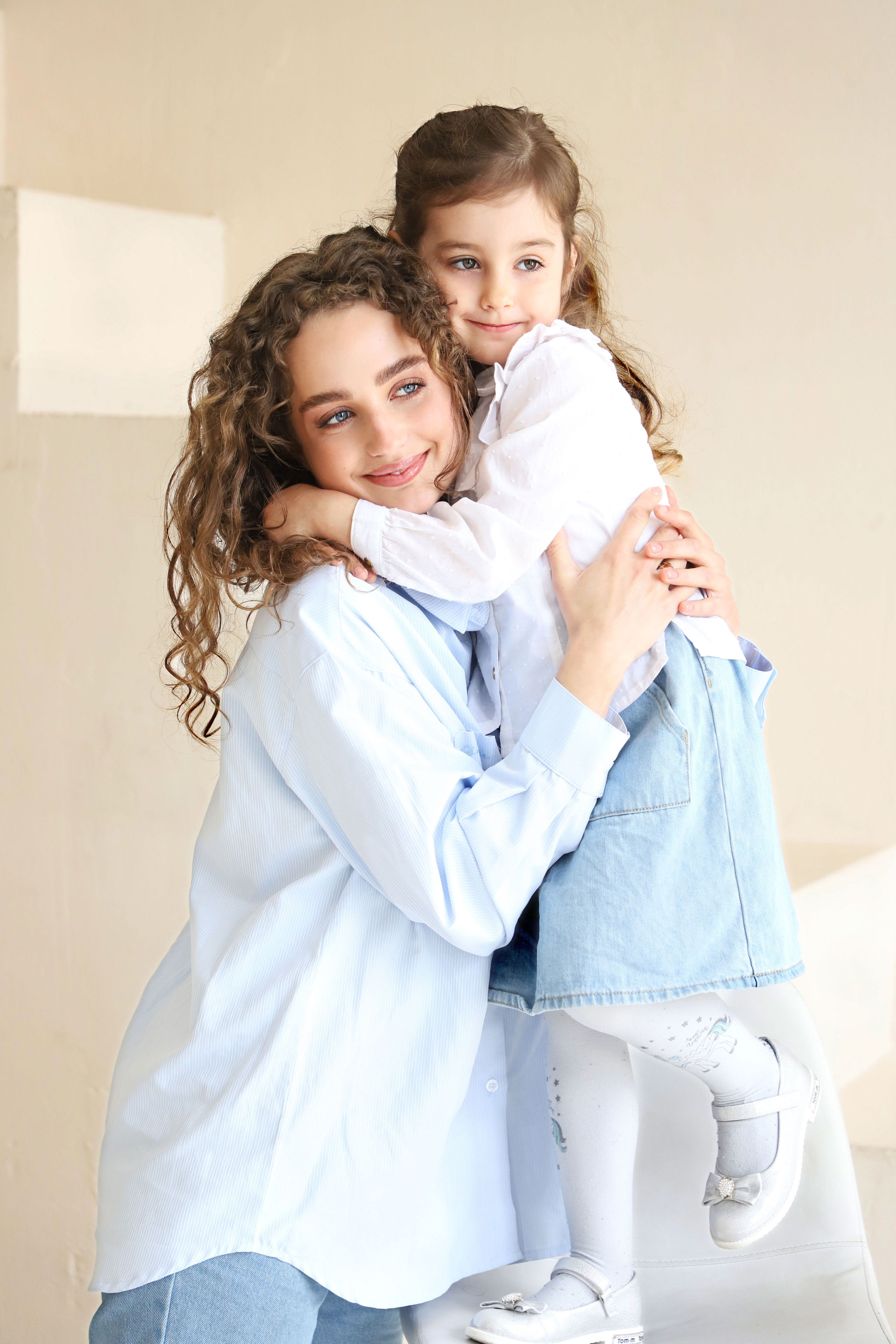 Сімейна фотозйомка «Дві мами, дві донечки». Сімейний та дитячий фотограф Київ, Ірпінь, Буча — Галина Пивоварова