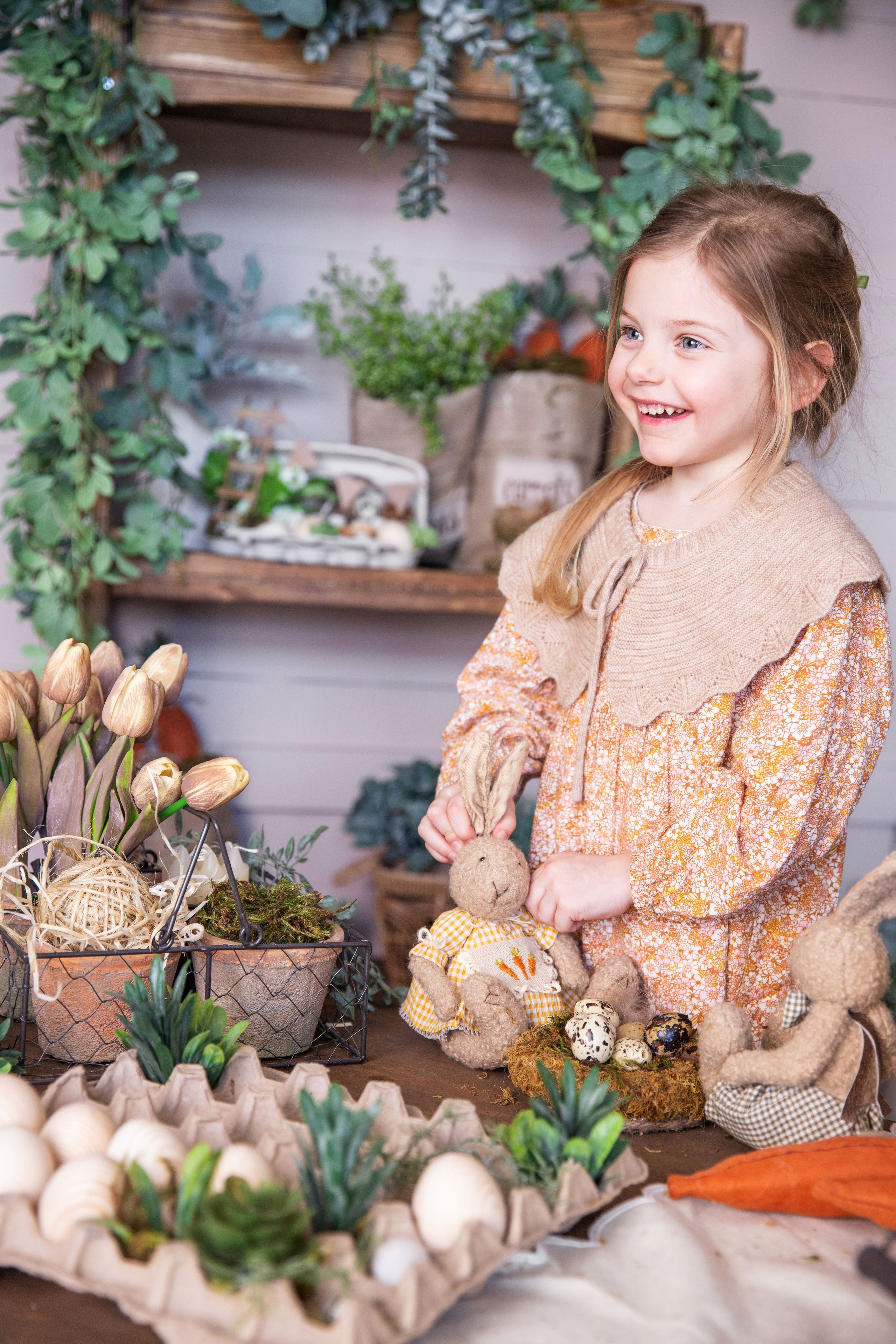 Дитяча пасхальна фотозйомка з кроликом. Сімейний та дитячий фотограф Київ, Ірпінь, Буча — Галина Пивоварова
