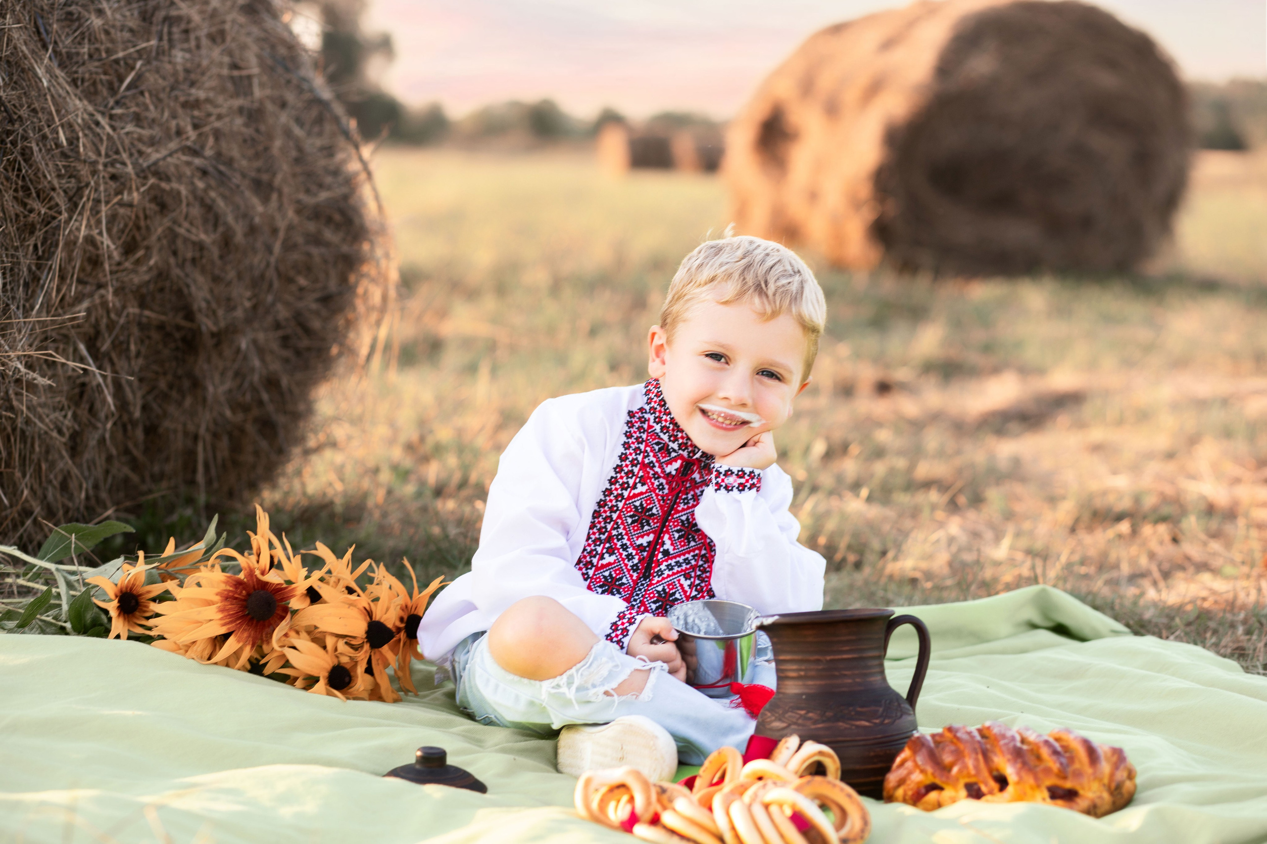 Сімейна фотопрогулянка полем. Сімейний та дитячий фотограф Київ, Ірпінь, Буча — Галина Пивоварова