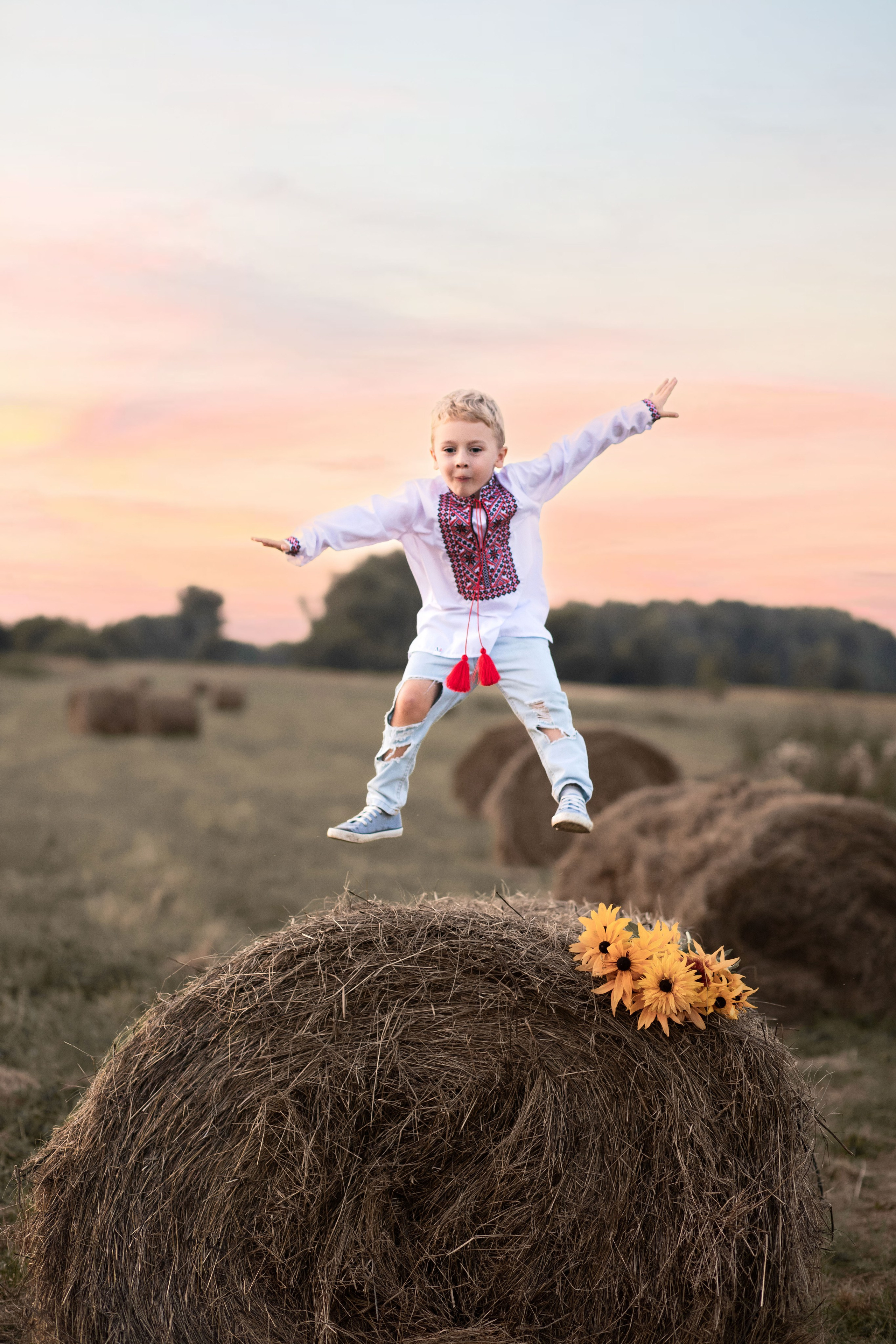 Сімейна фотопрогулянка полем. Сімейний та дитячий фотограф Київ, Ірпінь, Буча — Галина Пивоварова
