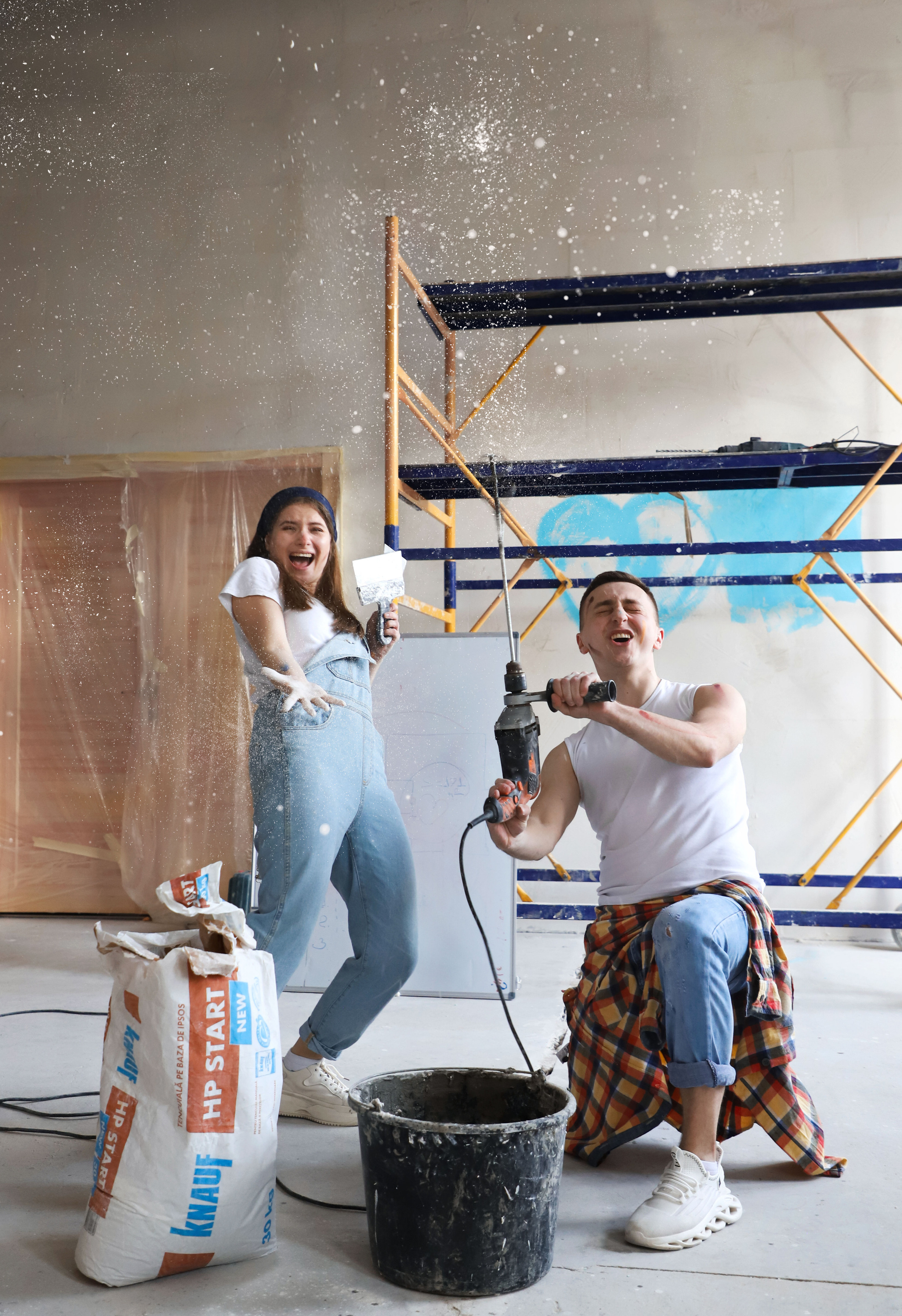 Фотосесія Lovestory Діани та Михайла в процесі ремонту. Сімейний та дитячий фотограф Київ, Ірпінь, Буча — Галина Пивоварова