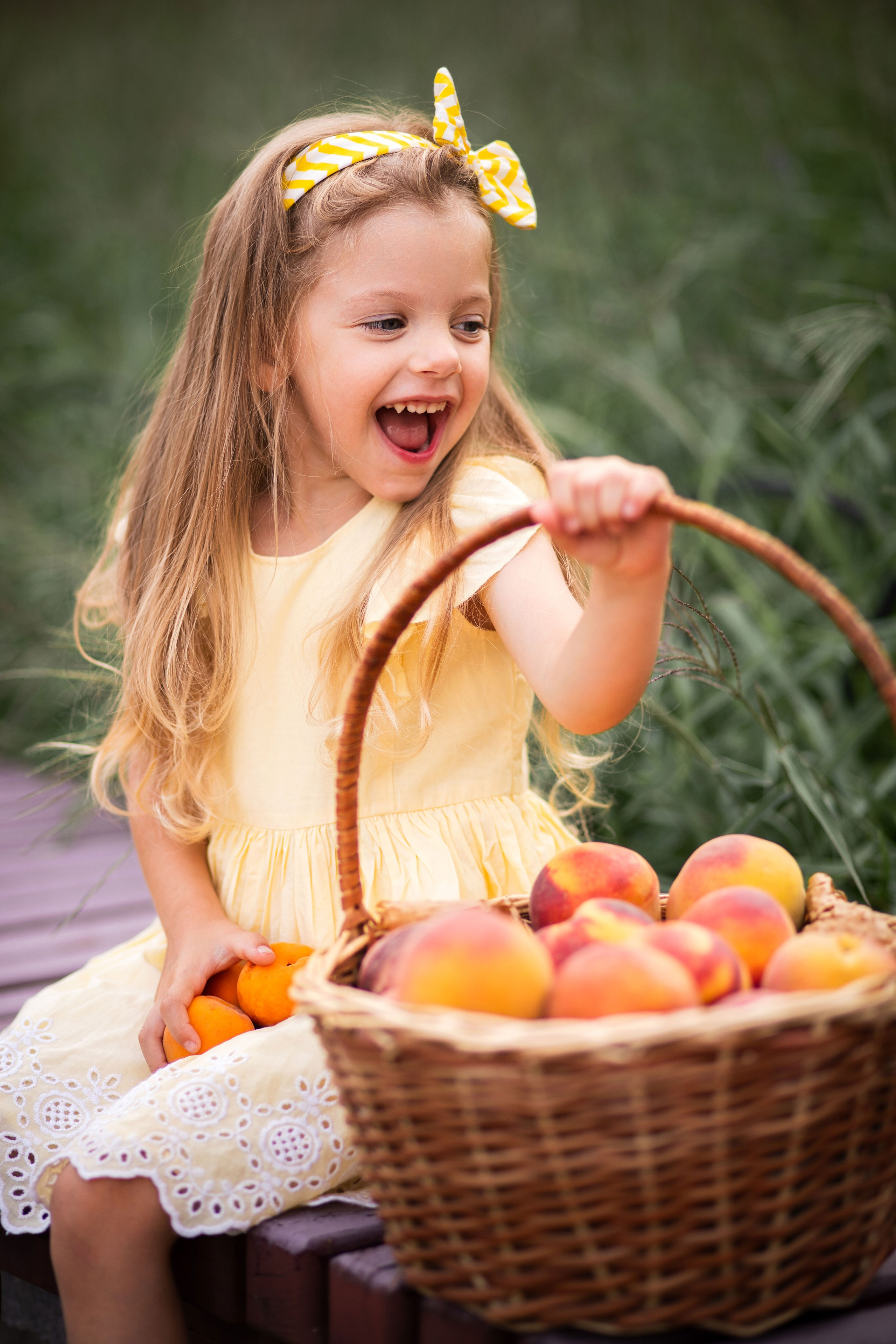 Дитяча фруктова фотосесія. Сімейний та дитячий фотограф Київ, Ірпінь, Буча — Галина Пивоварова