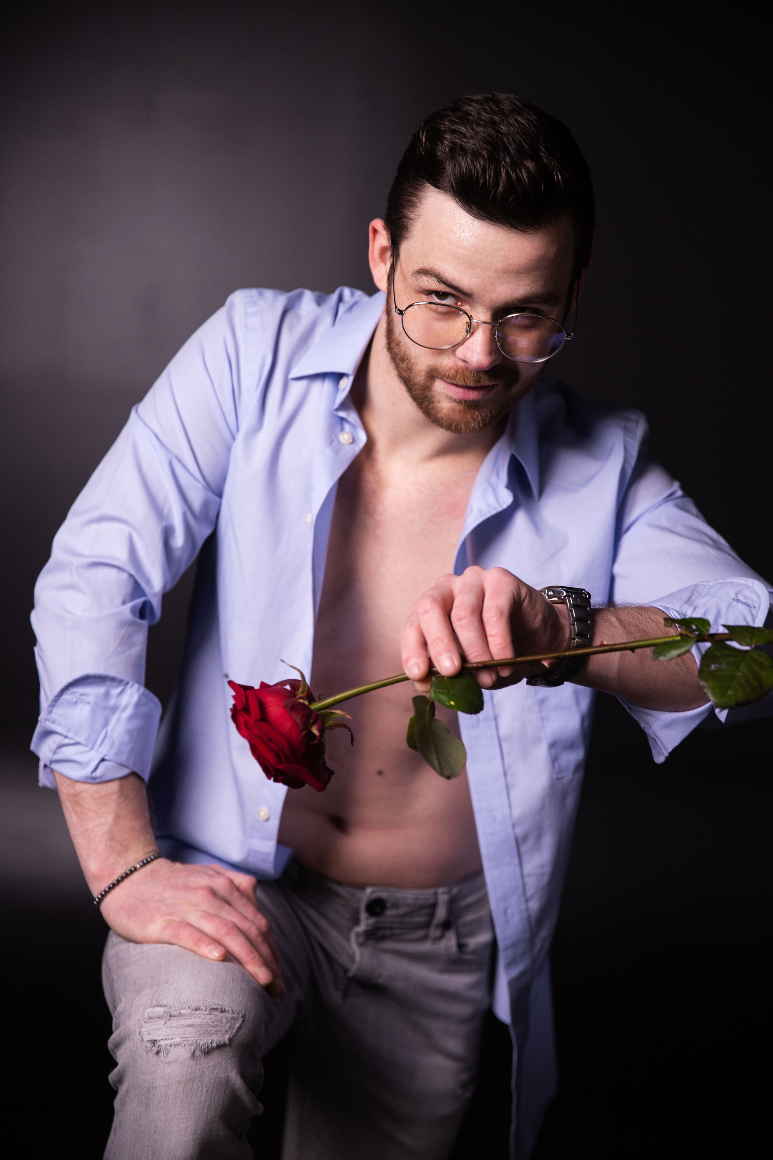 Чоловіча фотозйомка Олександра «Привітання для жінок». Сімейний та дитячий фотограф Київ, Ірпінь, Буча — Галина Пивоварова