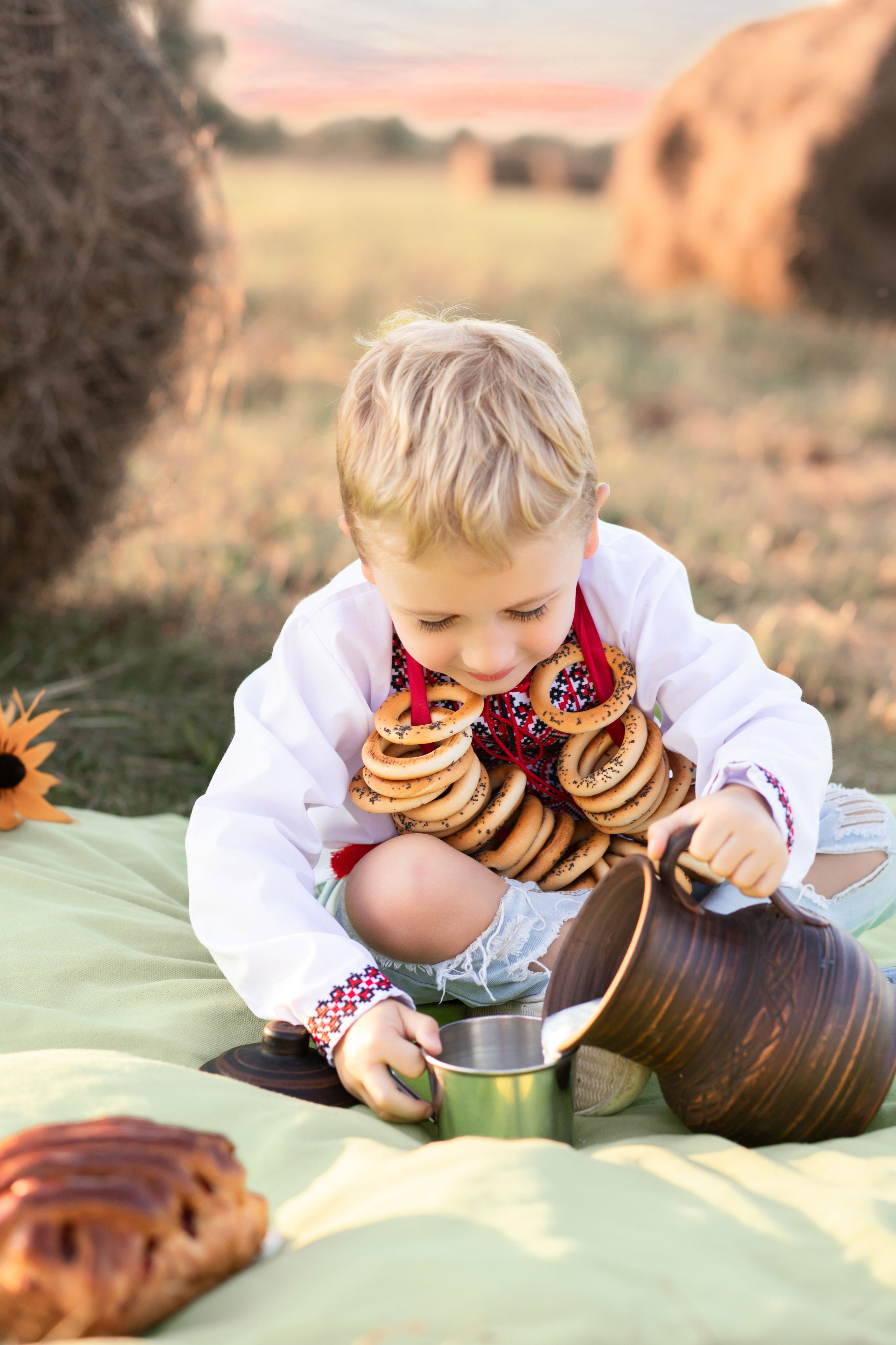 Сімейна фотопрогулянка полем. Сімейний та дитячий фотограф Київ, Ірпінь, Буча — Галина Пивоварова