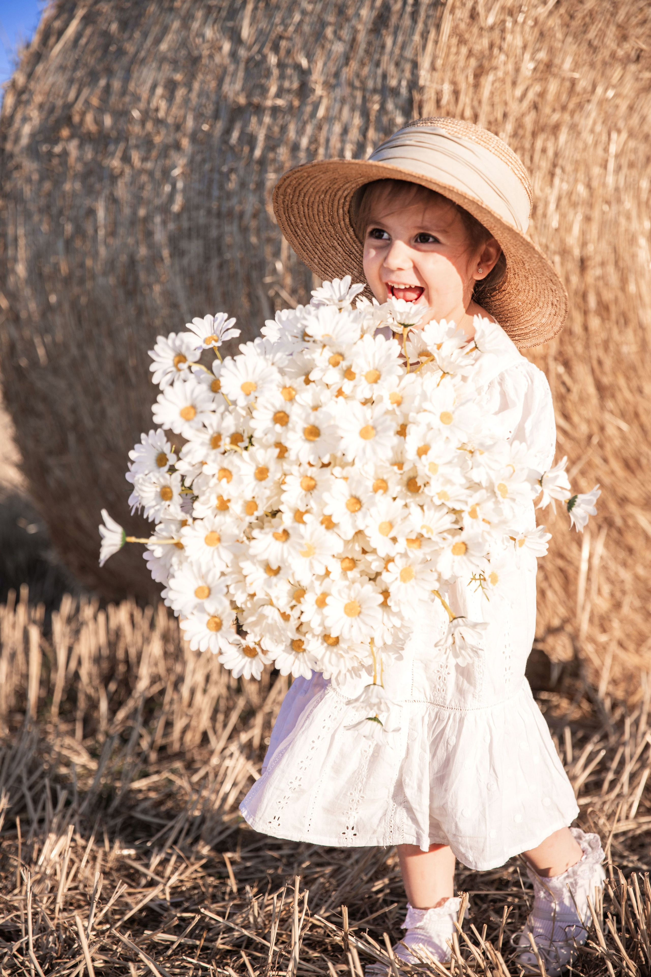 Дитяча фотозйомка в пшеничному полі. Сімейний та дитячий фотограф Київ, Ірпінь, Буча — Галина Пивоварова
