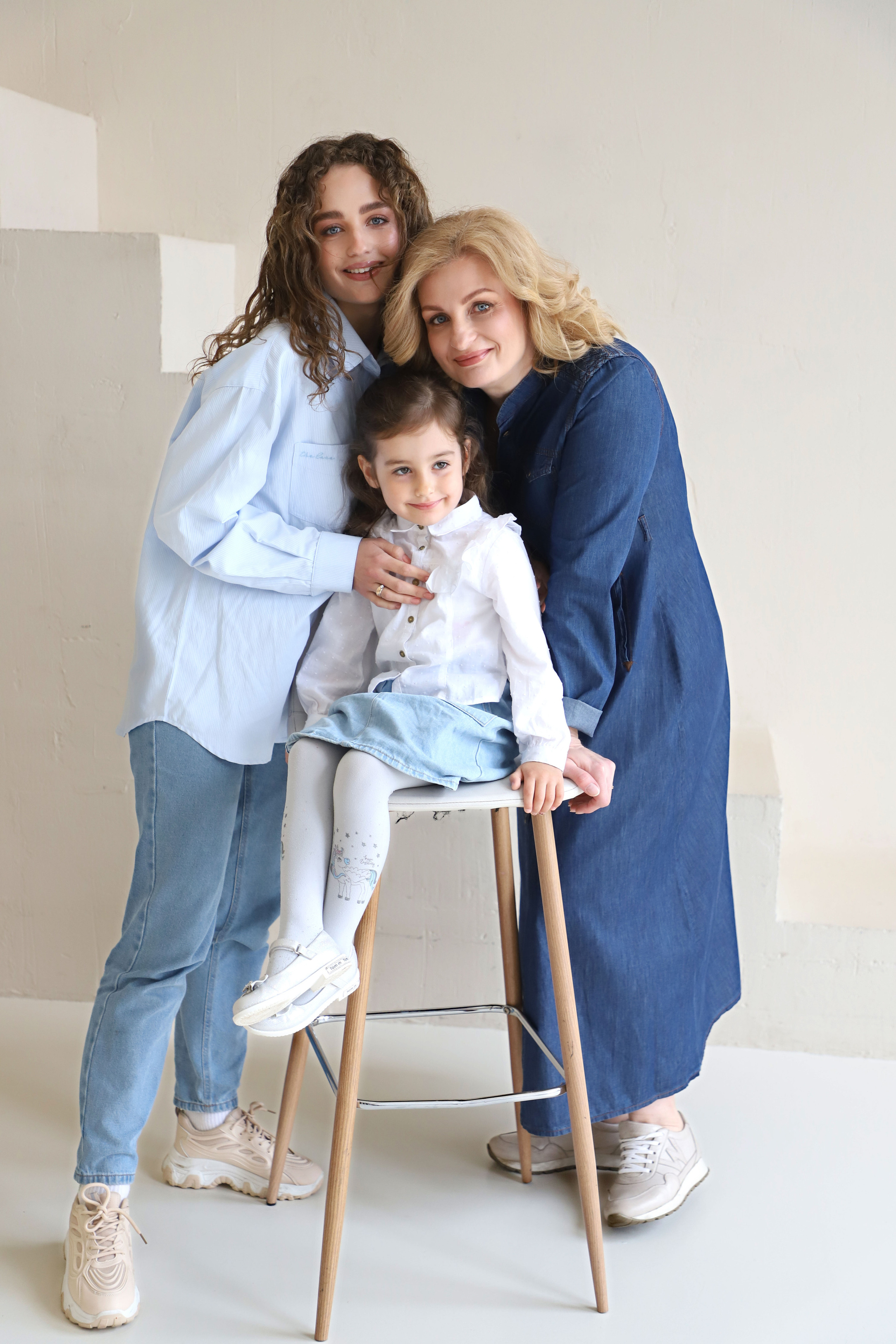 Сімейна фотозйомка «Дві мами, дві донечки». Сімейний та дитячий фотограф Київ, Ірпінь, Буча — Галина Пивоварова