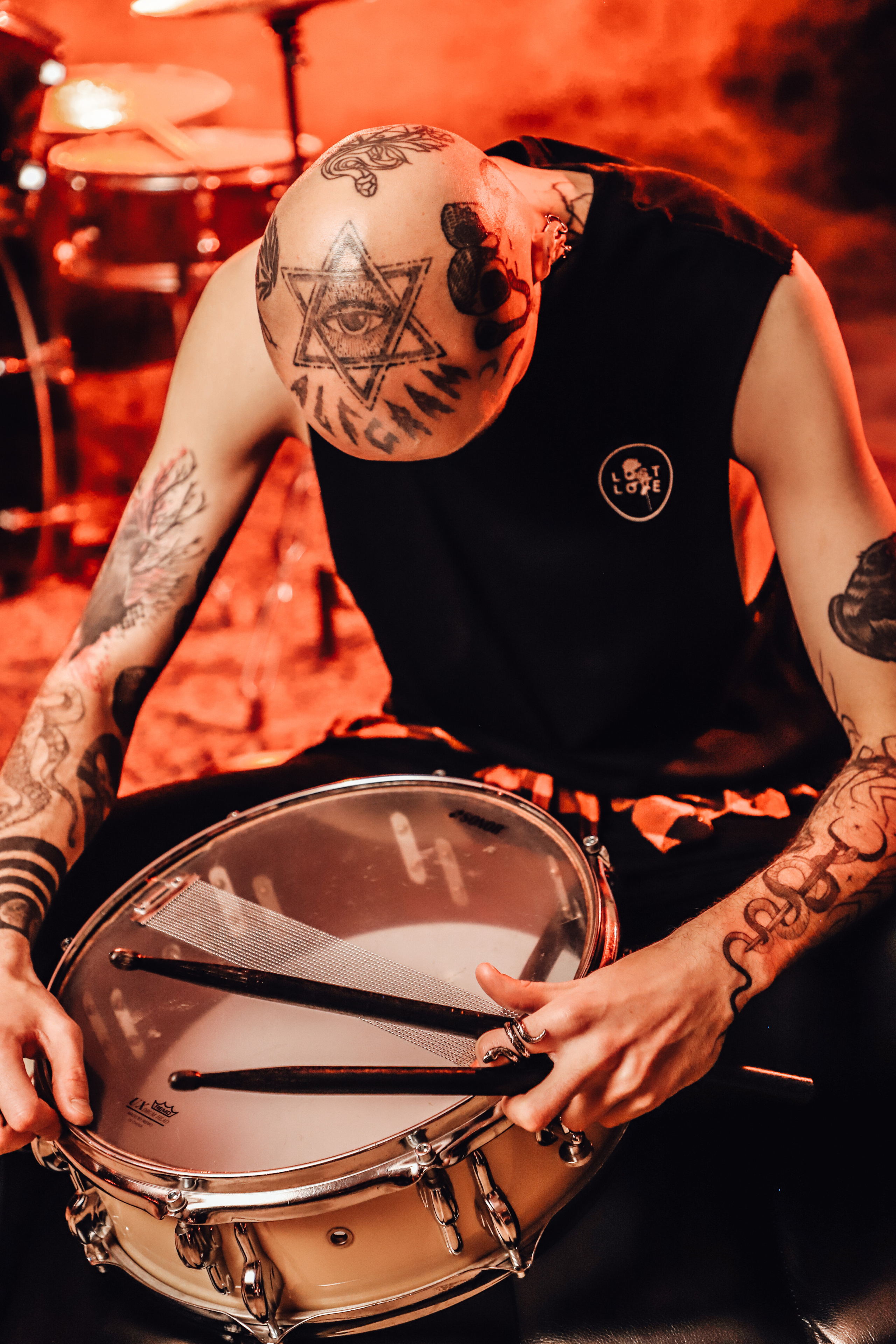 Фотосесія з барабанами «І музика може стати зброєю». Сімейний та дитячий фотограф Київ, Ірпінь, Буча — Галина Пивоварова