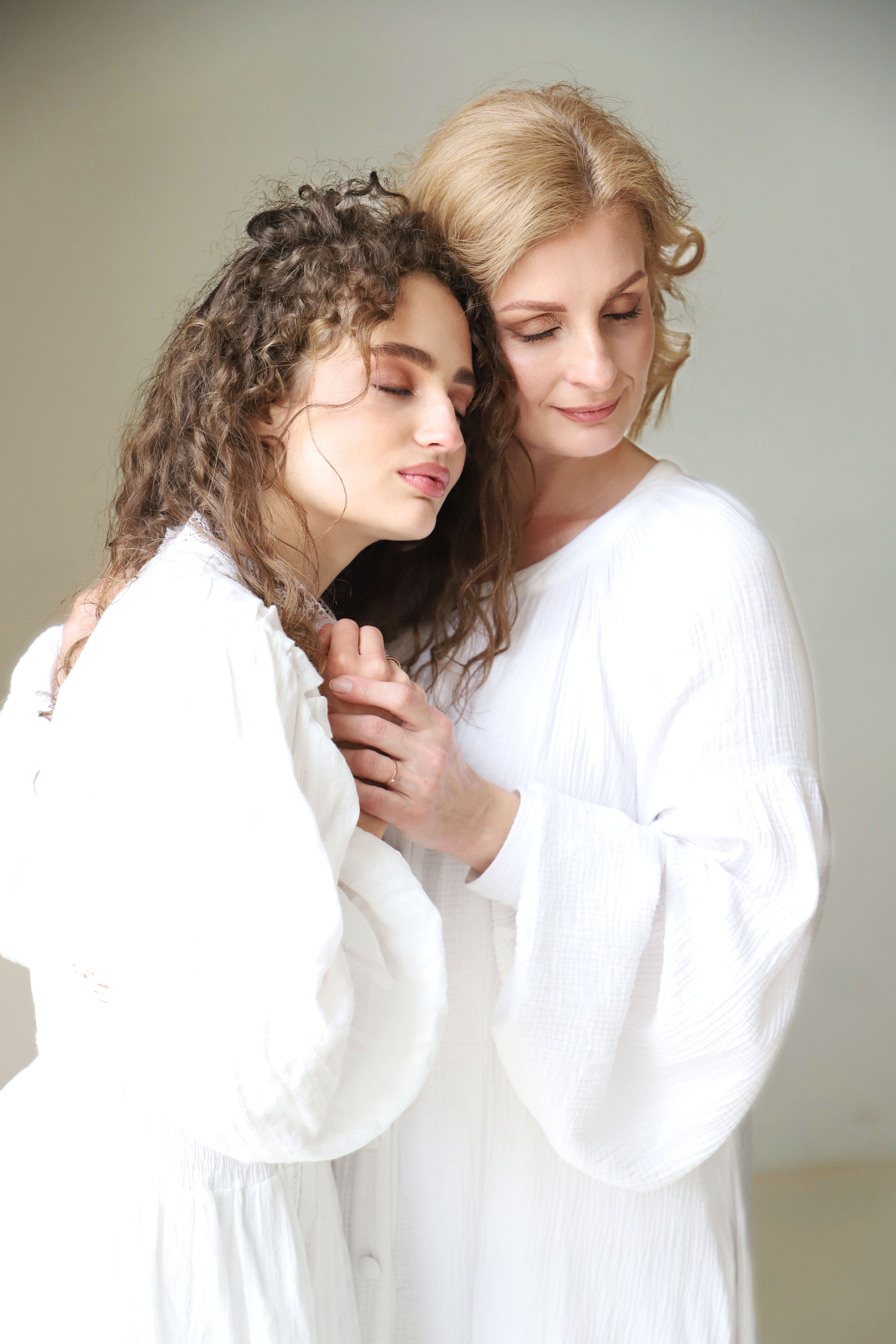 Сімейна фотозйомка «Дві мами, дві донечки». Сімейний та дитячий фотограф Київ, Ірпінь, Буча — Галина Пивоварова