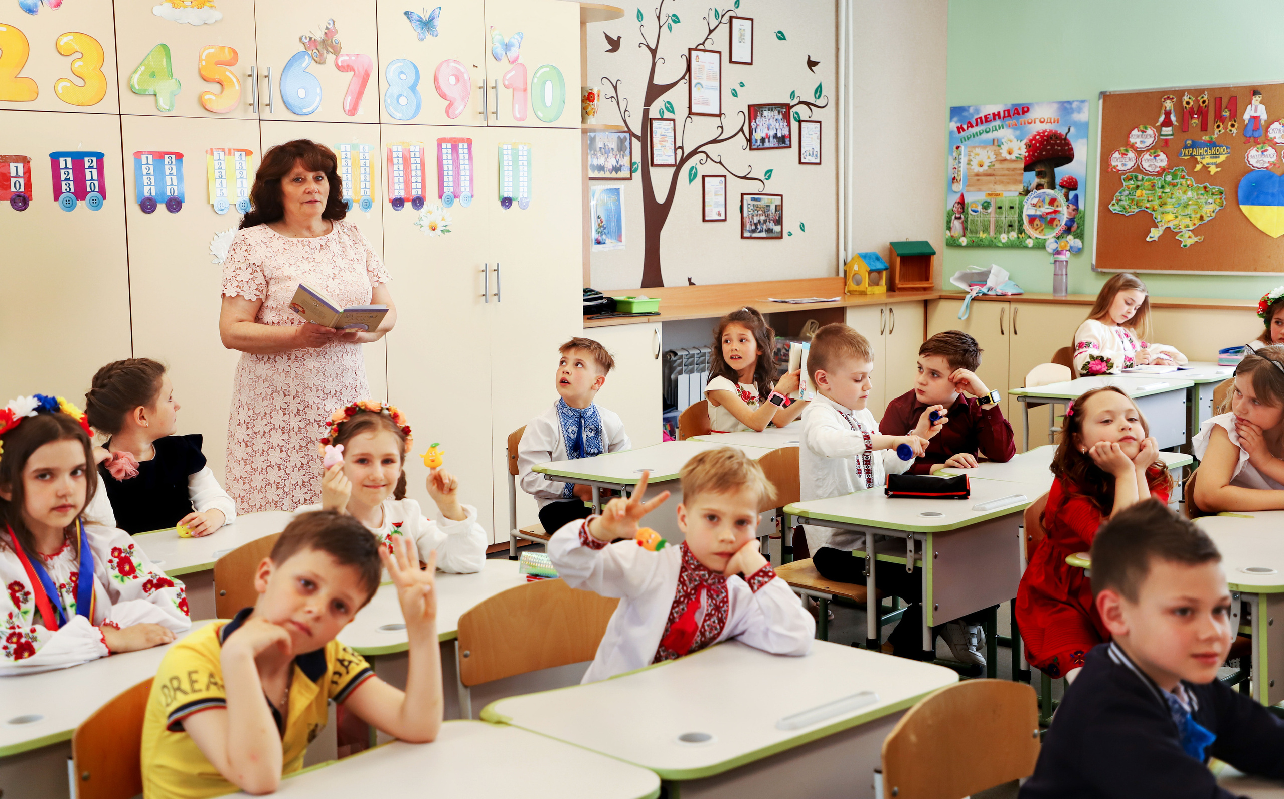 Свято Букваря 1-Д клас, школа 12. Сімейний та дитячий фотограф Київ, Ірпінь, Буча — Галина Пивоварова