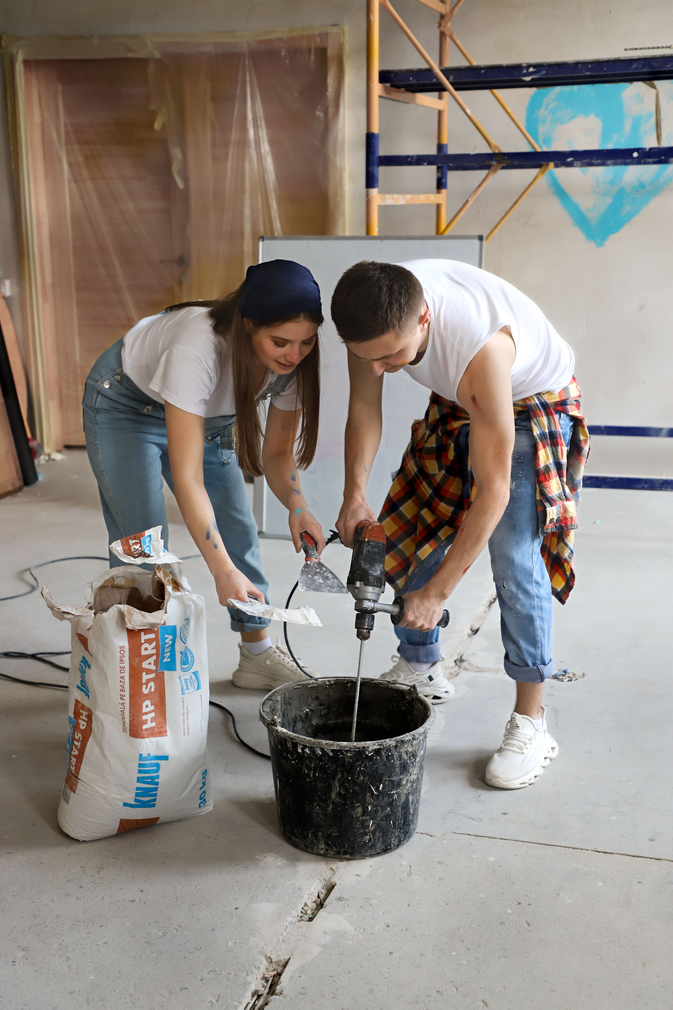 Фотосесія Lovestory Діани та Михайла в процесі ремонту. Сімейний та дитячий фотограф Київ, Ірпінь, Буча — Галина Пивоварова