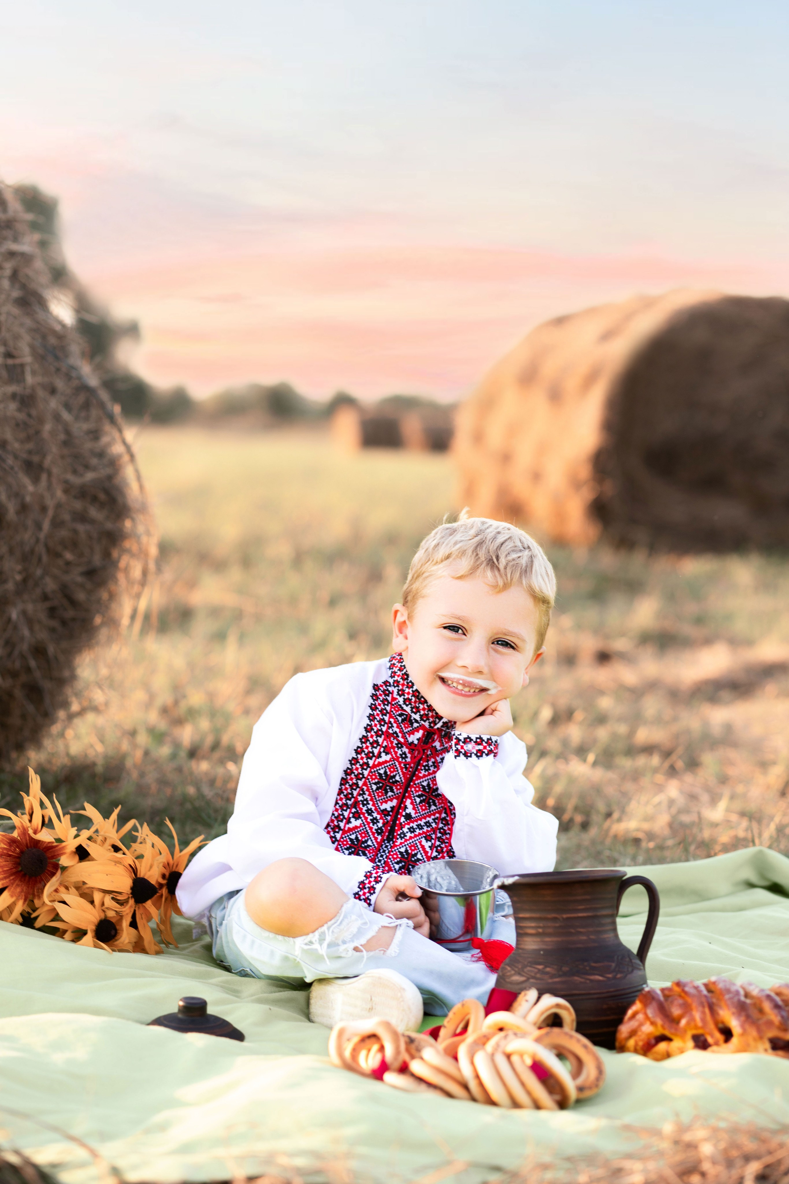 Сімейна фотопрогулянка полем. Сімейний та дитячий фотограф Київ, Ірпінь, Буча — Галина Пивоварова