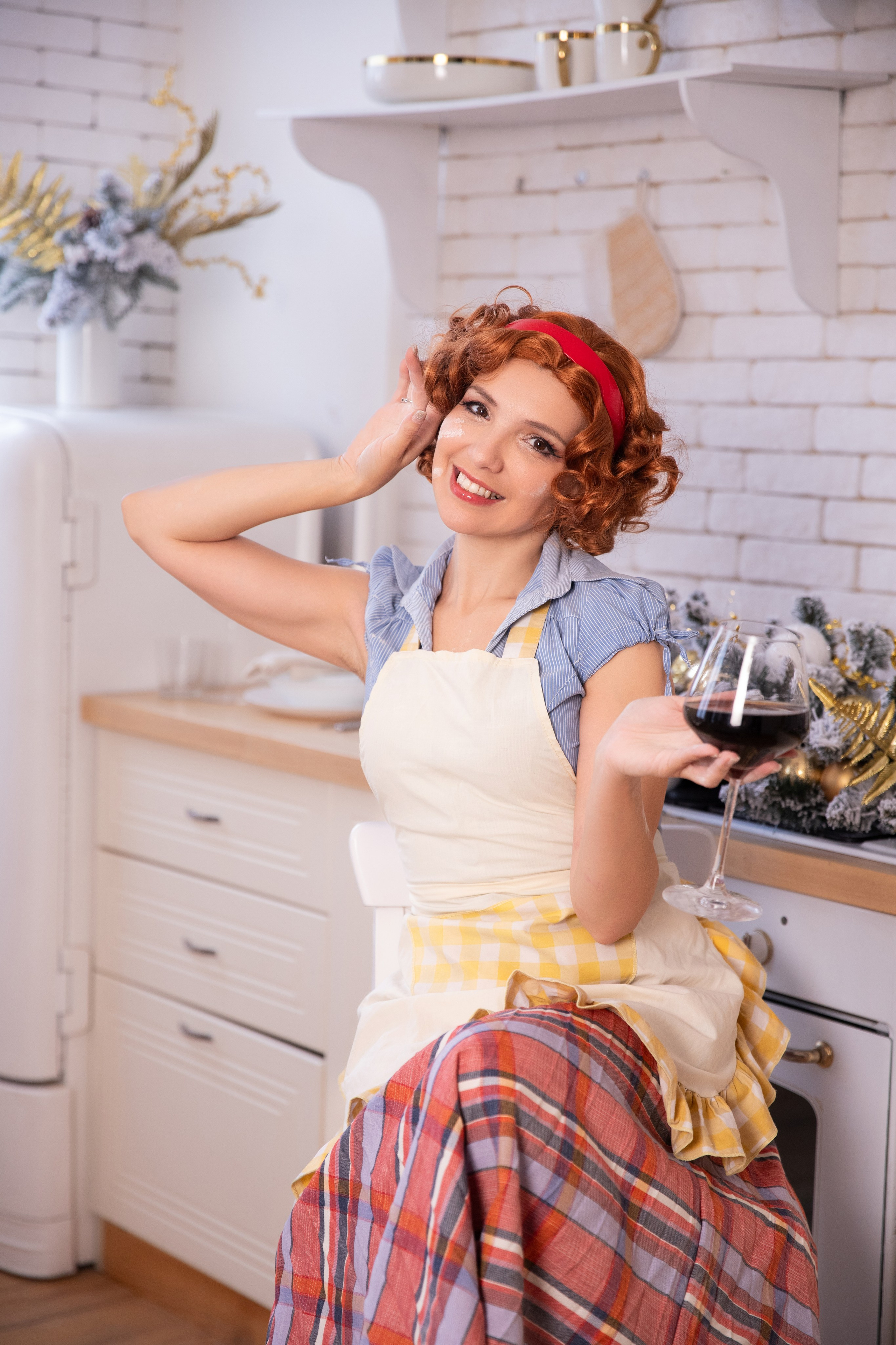 Фотозйомка «Новорічна кухня» з Євою. Сімейний та дитячий фотограф Київ, Ірпінь, Буча — Галина Пивоварова