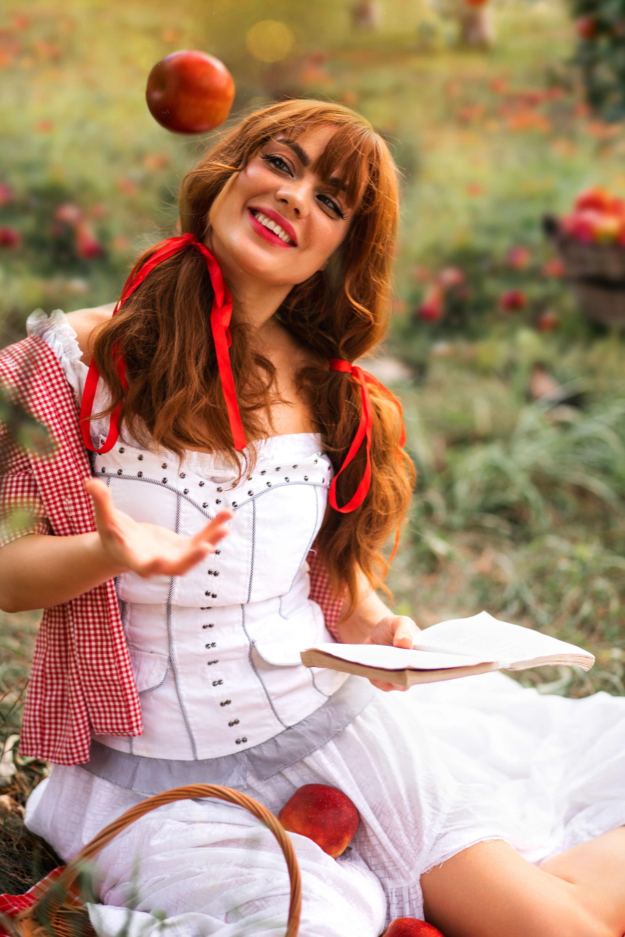 Фотозйомка в осінньому яблуневому саду. Сімейний та дитячий фотограф Київ, Ірпінь, Буча — Галина Пивоварова