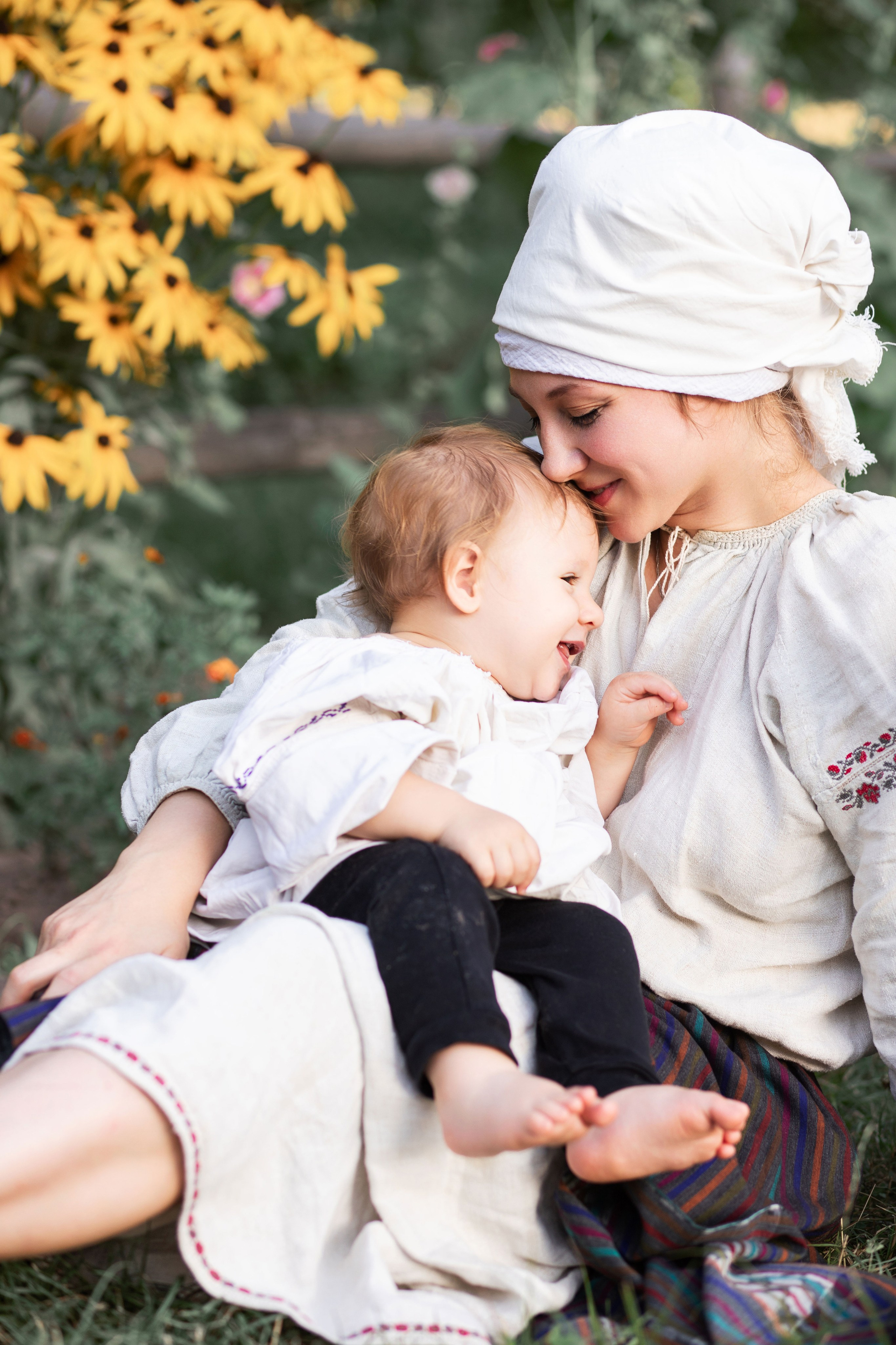 Сімейна фотосесія Надії з малечею в національному стилі. Сімейний та дитячий фотограф Київ, Ірпінь, Буча — Галина Пивоварова