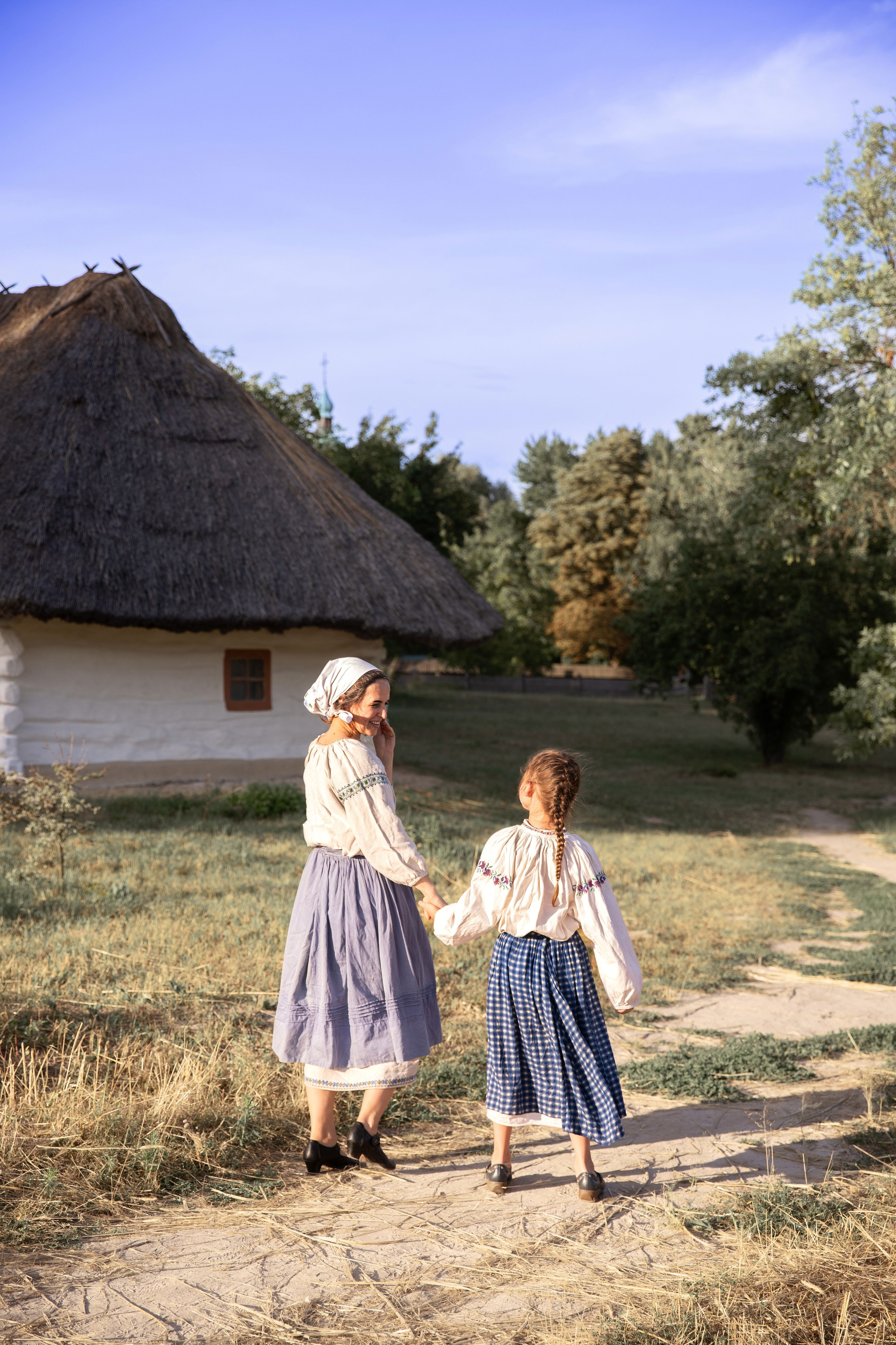 Фотозйомка з Юлею в національному стилі. Сімейний та дитячий фотограф Київ, Ірпінь, Буча — Галина Пивоварова