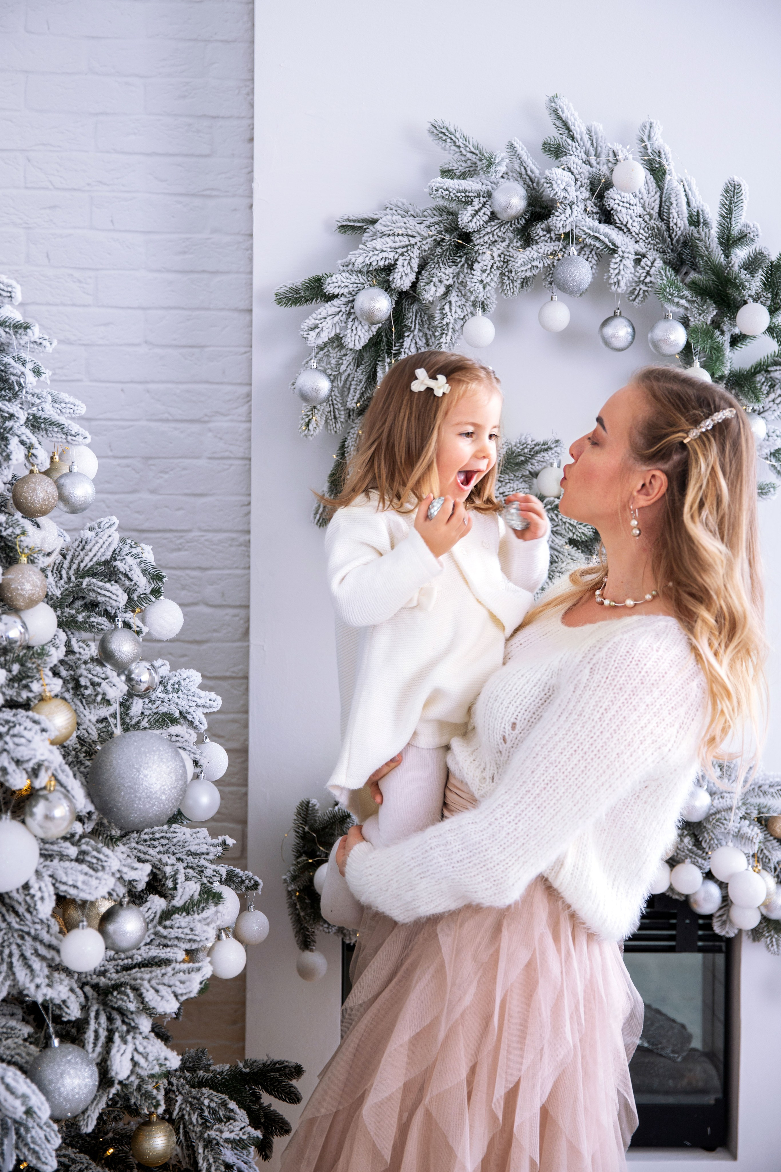 Новорічна фотозйомка з Яною. Сімейний та дитячий фотограф Київ, Ірпінь, Буча — Галина Пивоварова