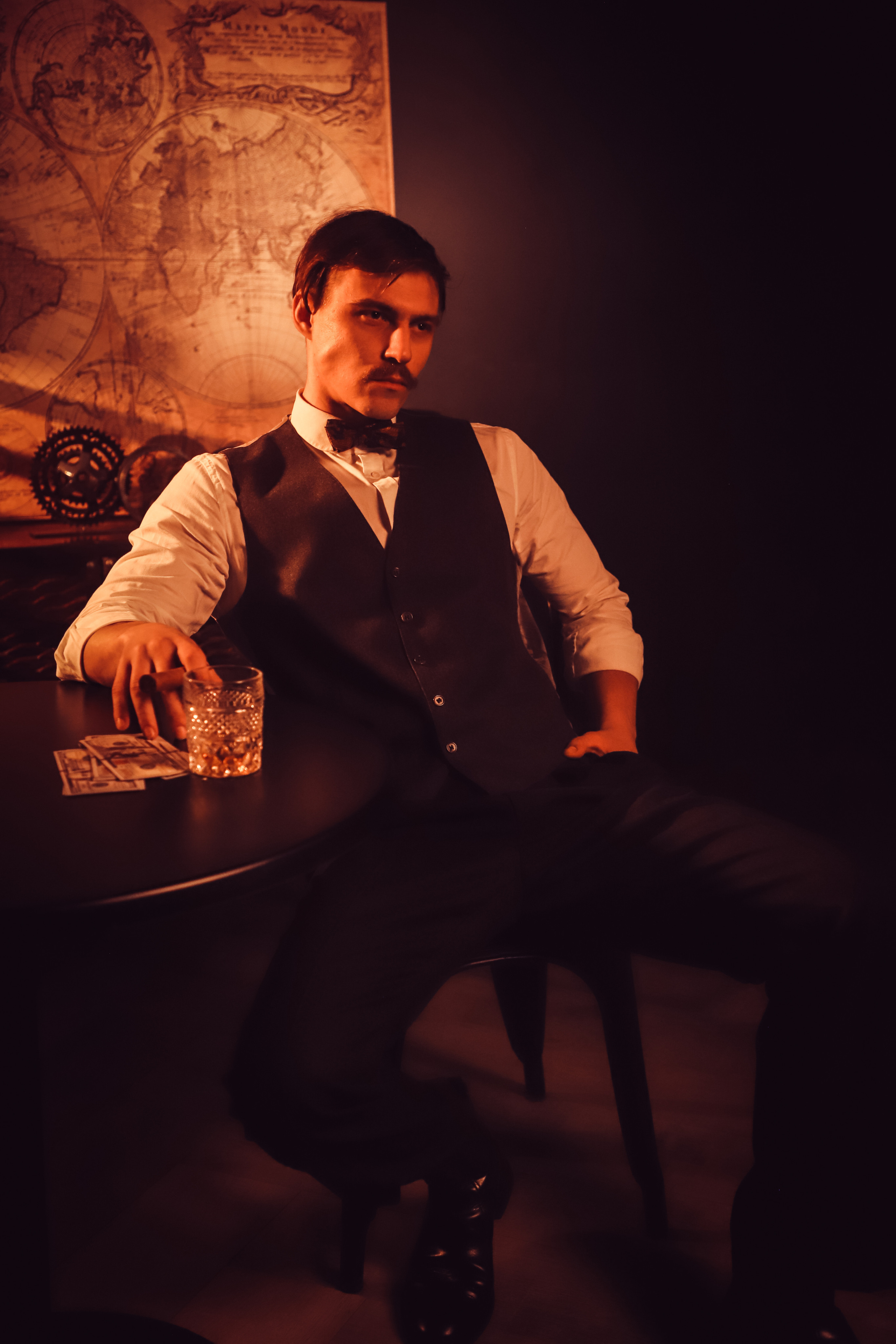 Чоловіча фотозйомка «Гострі картузи». Сімейний та дитячий фотограф Київ, Ірпінь, Буча — Галина Пивоварова