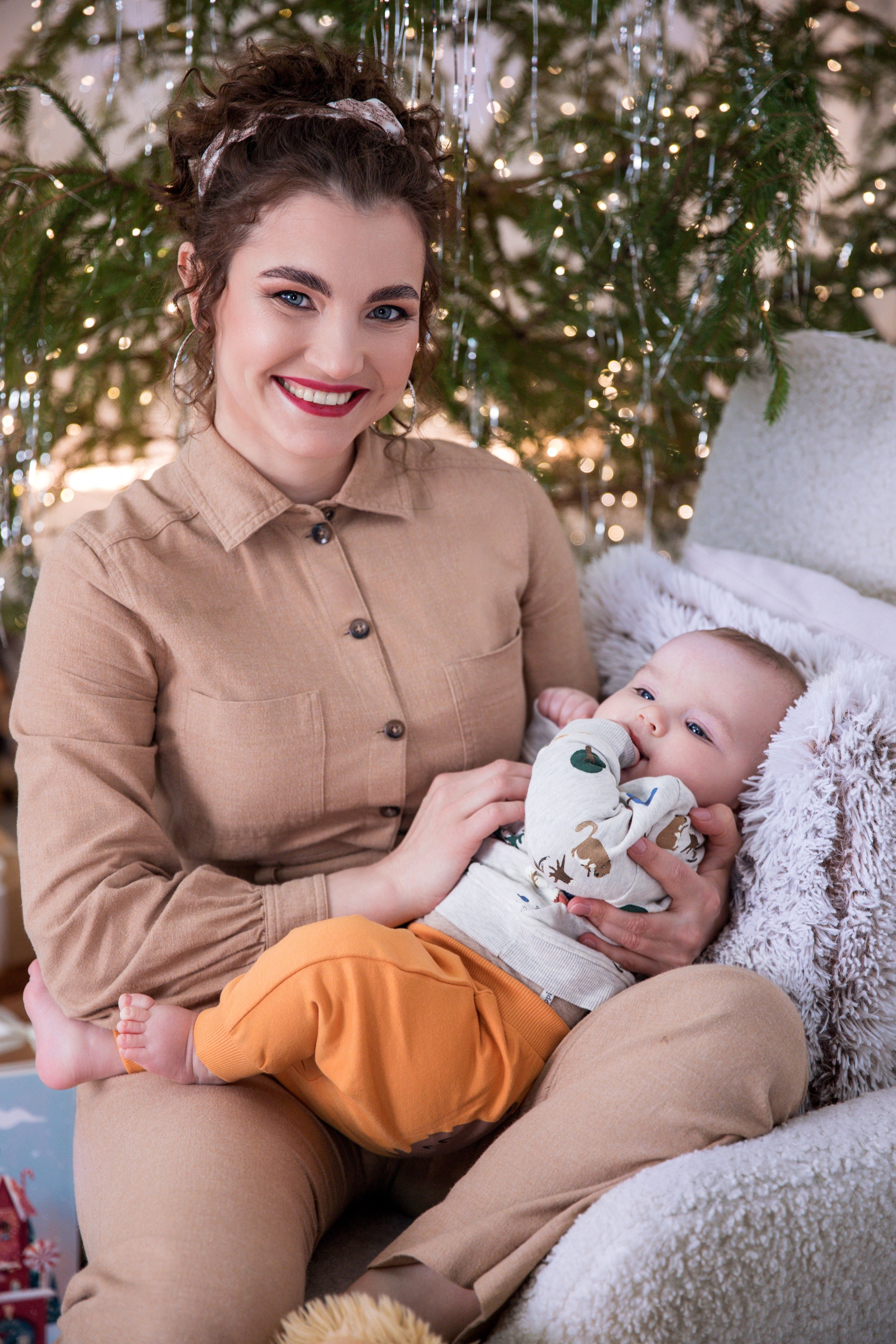 Новорічна сімейна зйомка Аліни та маленького Енея. Сімейний та дитячий фотограф Київ, Ірпінь, Буча — Галина Пивоварова