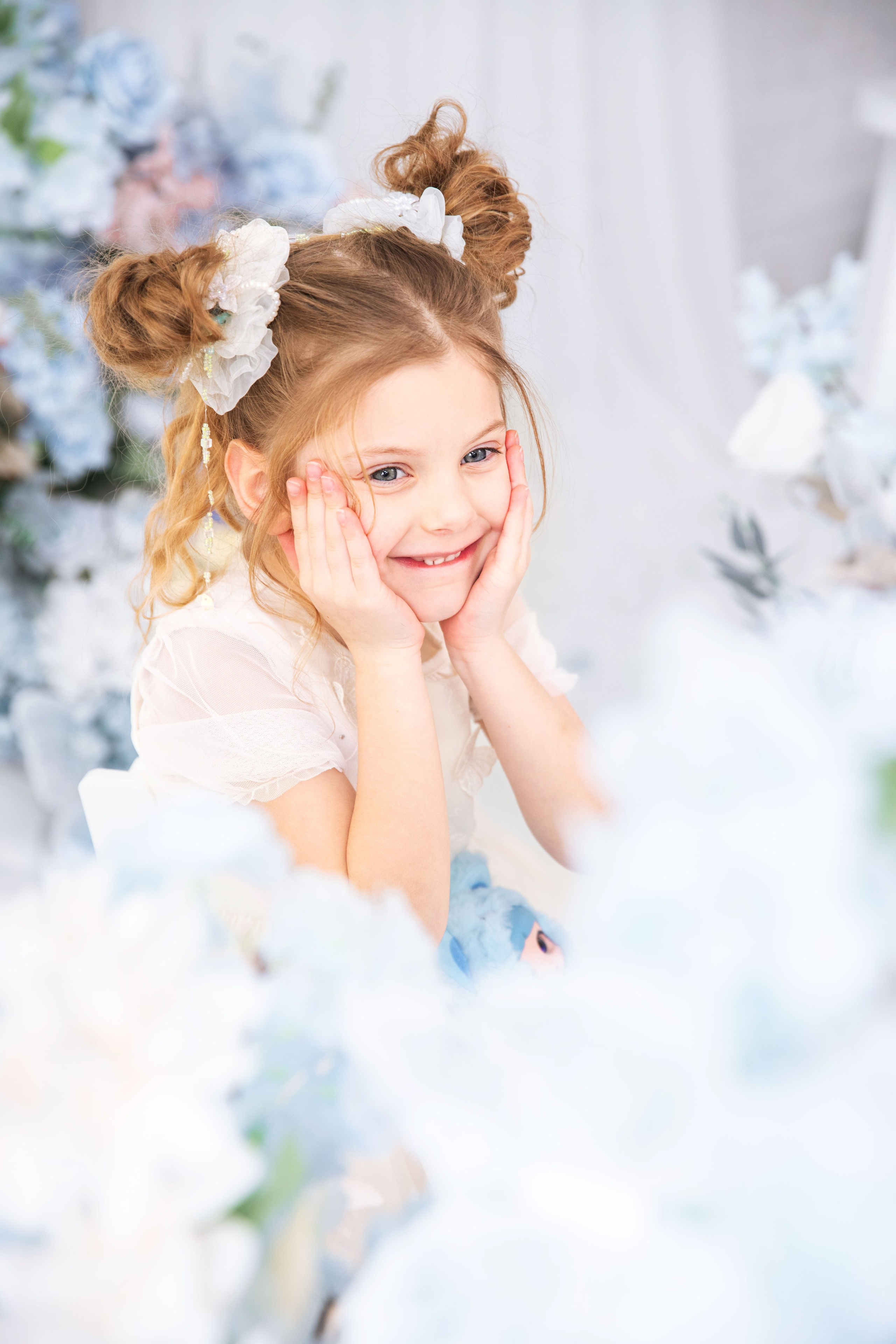 Ніжна весняна фотозйомка з Даринкою. Сімейний та дитячий фотограф Київ, Ірпінь, Буча — Галина Пивоварова