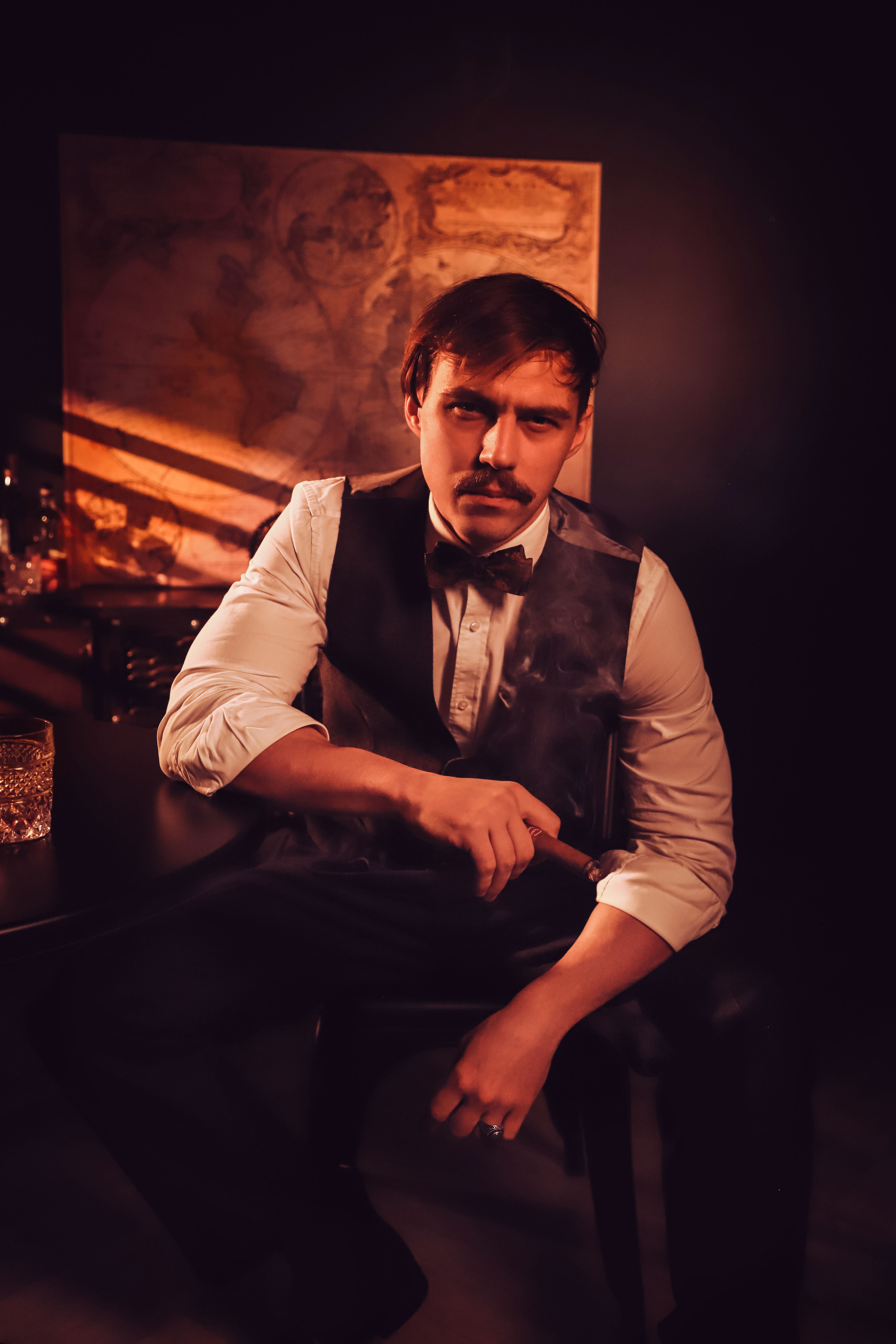 Чоловіча фотозйомка «Гострі картузи». Сімейний та дитячий фотограф Київ, Ірпінь, Буча — Галина Пивоварова