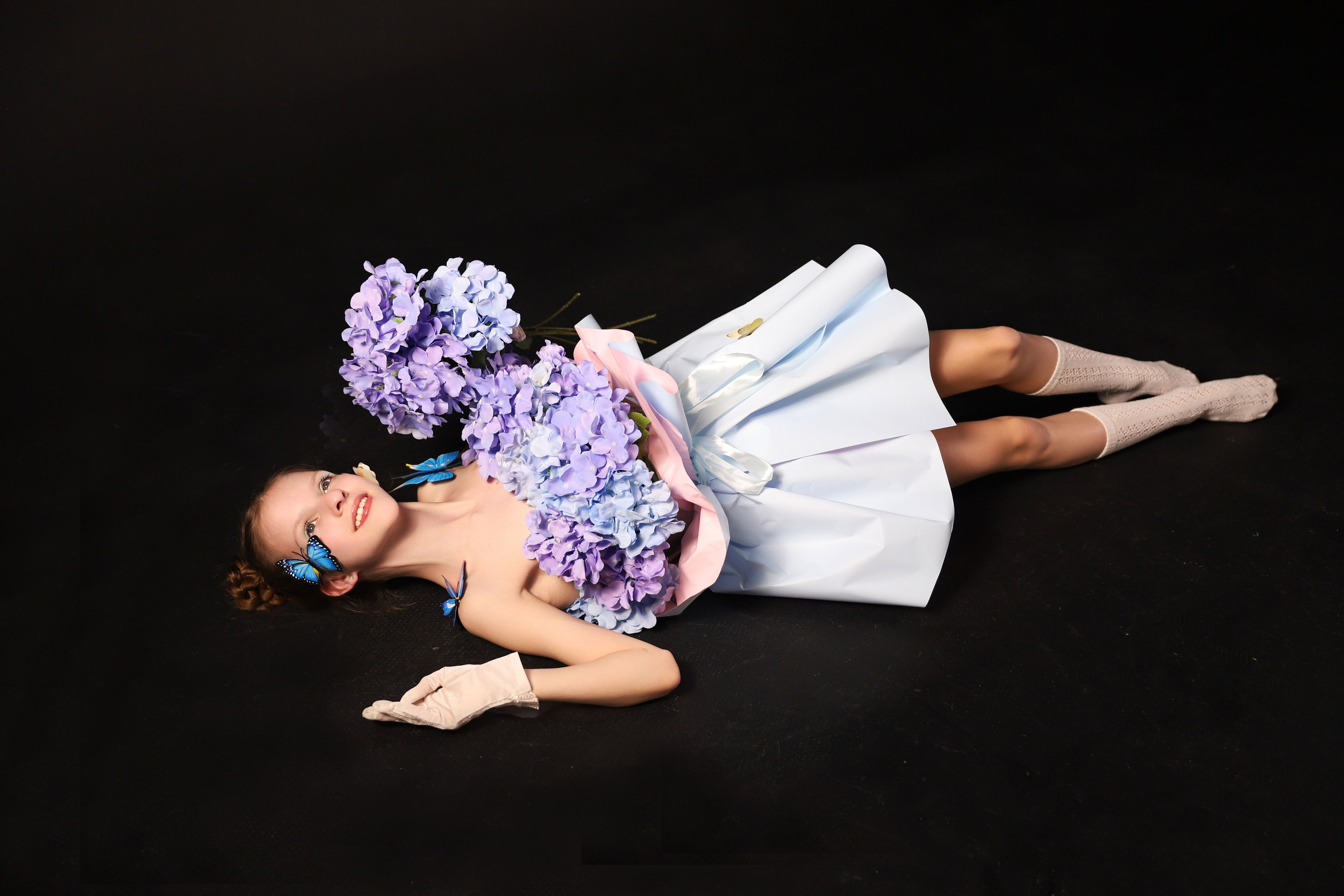 Фотозйомка в квітах. Сімейний та дитячий фотограф Київ, Ірпінь, Буча — Галина Пивоварова