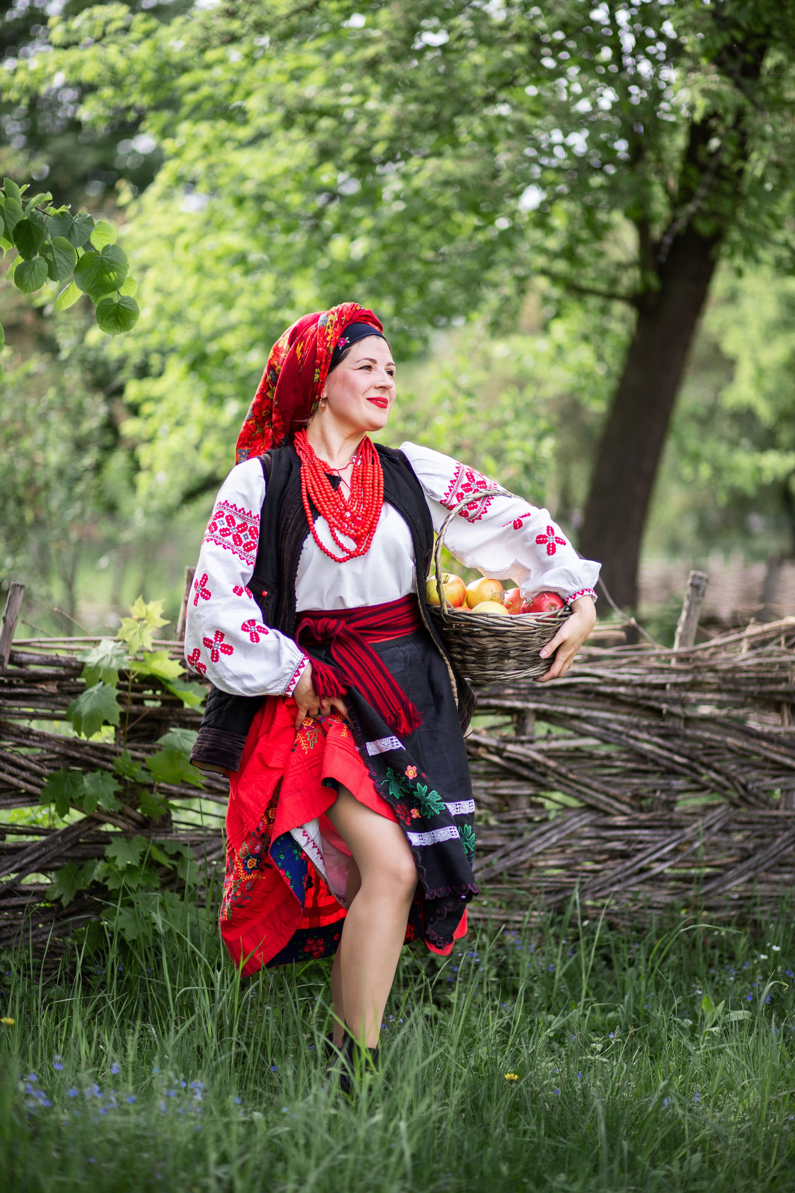 Фотопрогулянка з Надею «Українська душа». Сімейний та дитячий фотограф Київ, Ірпінь, Буча — Галина Пивоварова