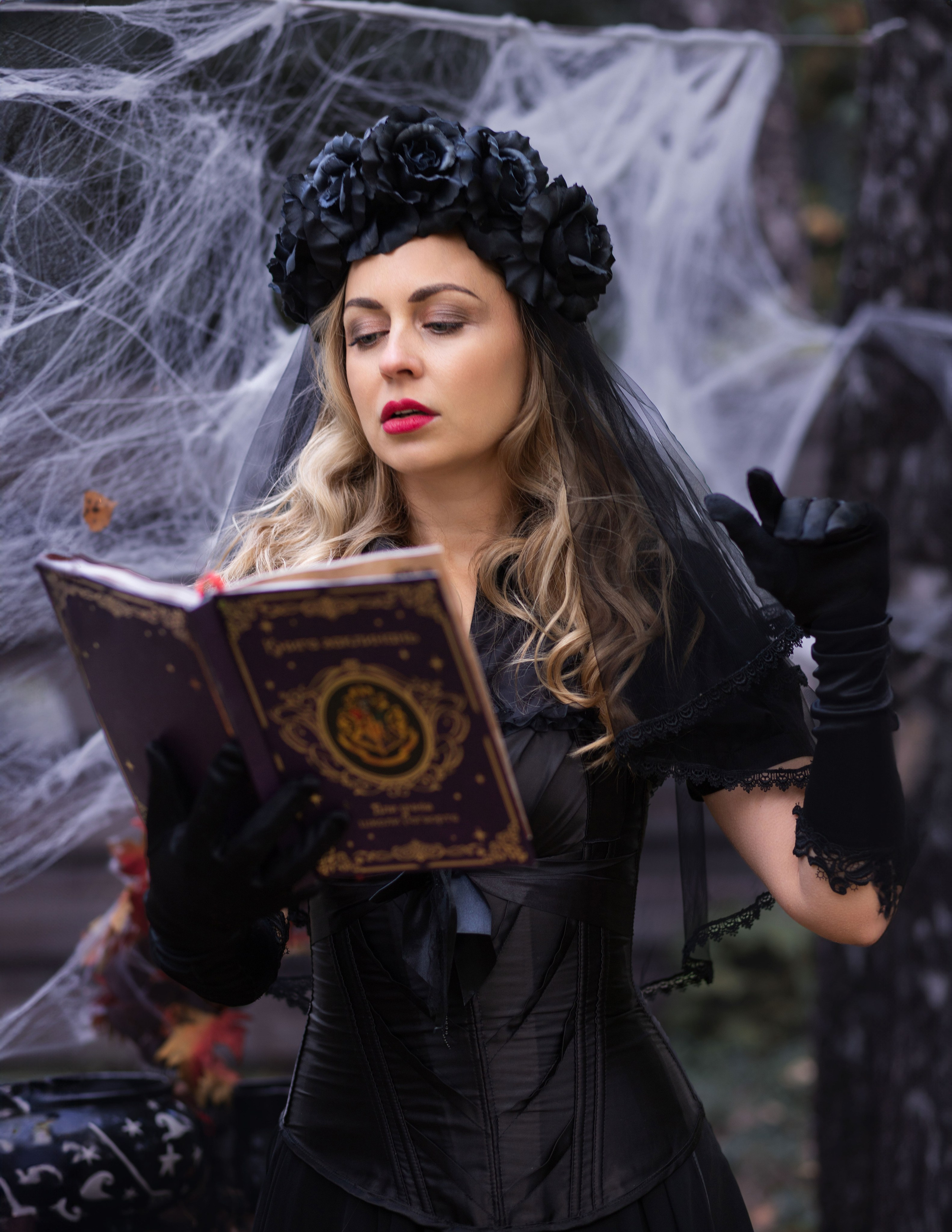 Містична Хелловін фотозйомка з Настею. Сімейний та дитячий фотограф Київ, Ірпінь, Буча — Галина Пивоварова