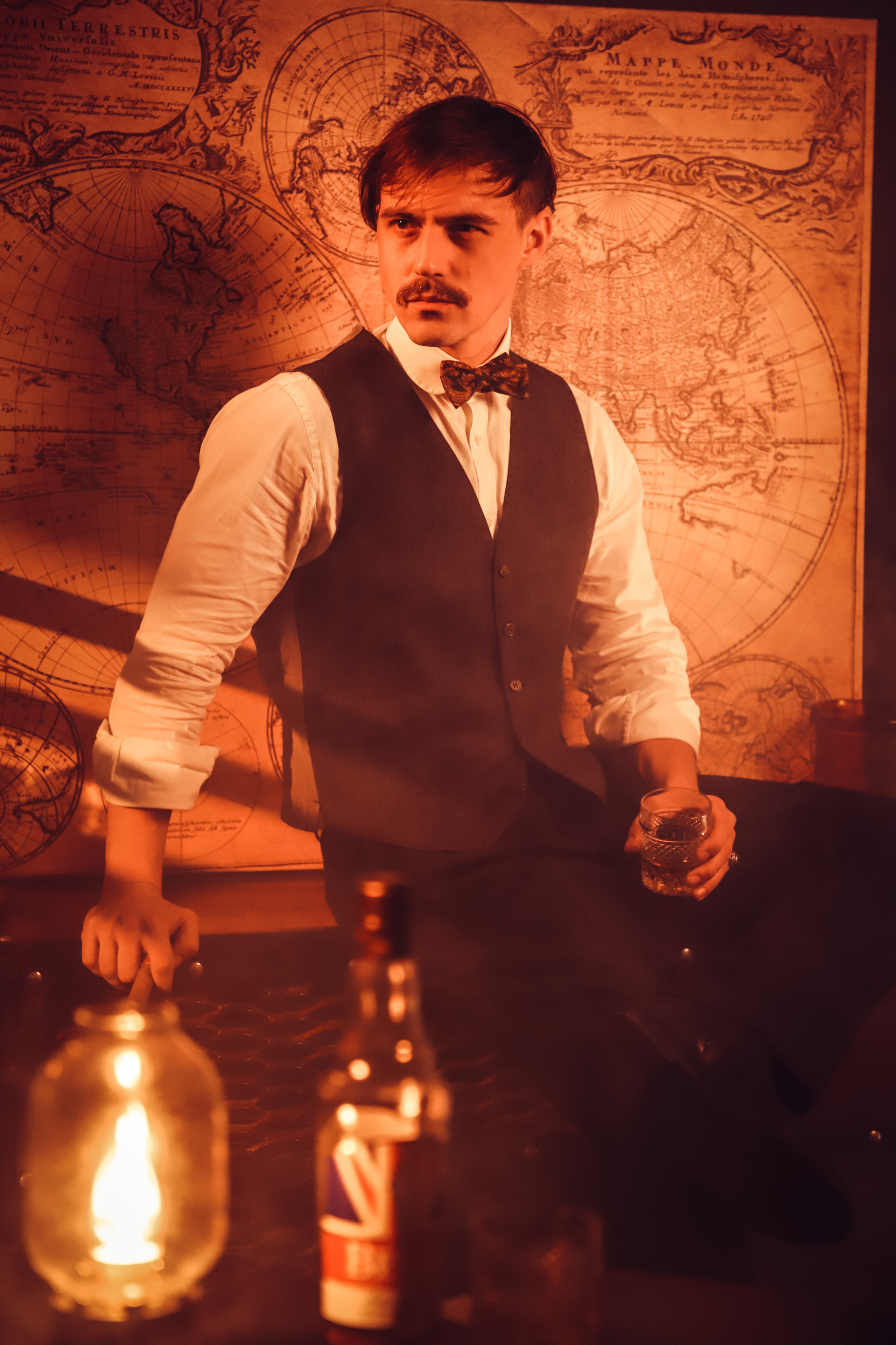 Чоловіча фотозйомка «Гострі картузи». Сімейний та дитячий фотограф Київ, Ірпінь, Буча — Галина Пивоварова