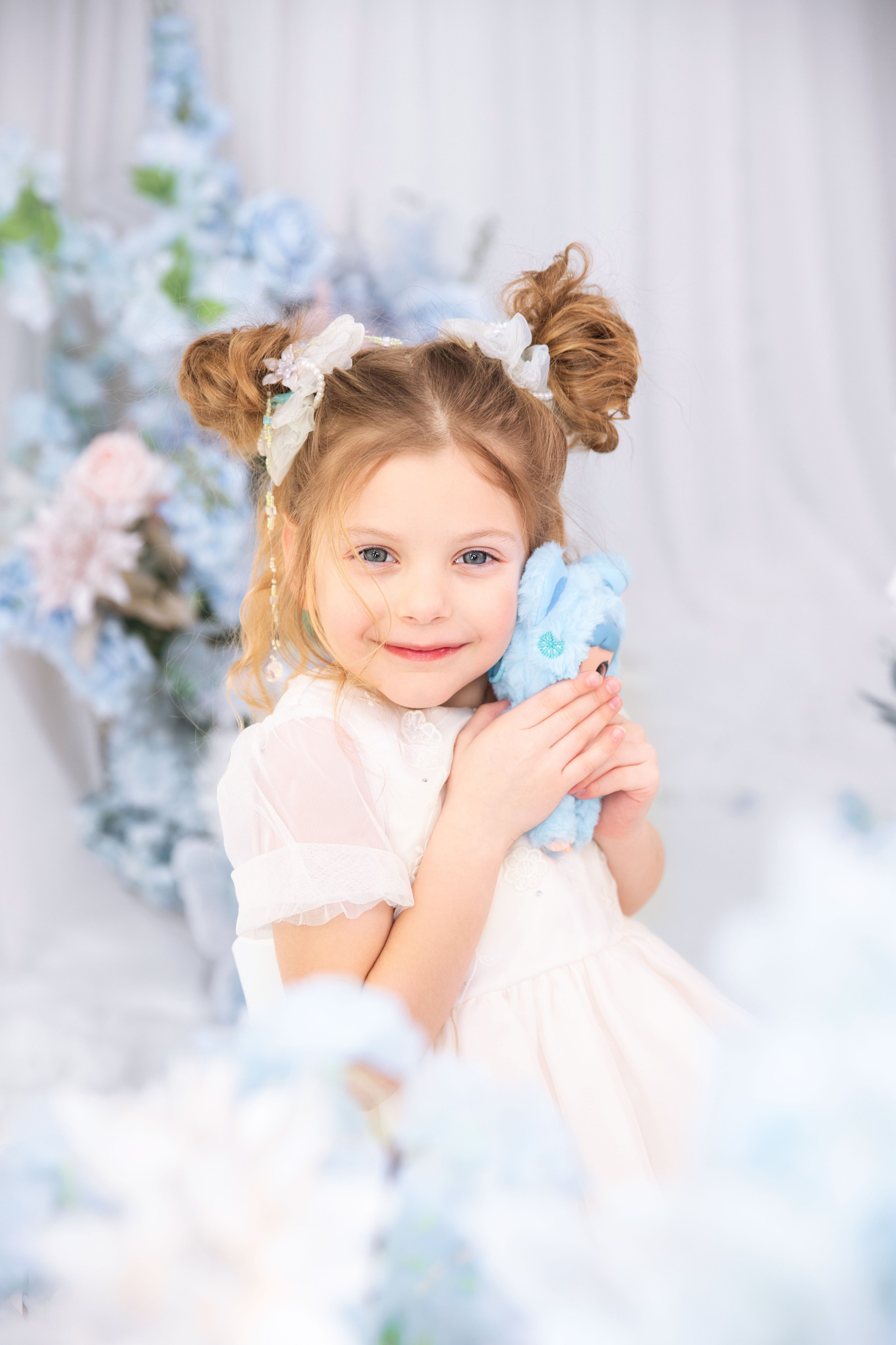 Ніжна весняна фотозйомка з Даринкою. Сімейний та дитячий фотограф Київ, Ірпінь, Буча — Галина Пивоварова