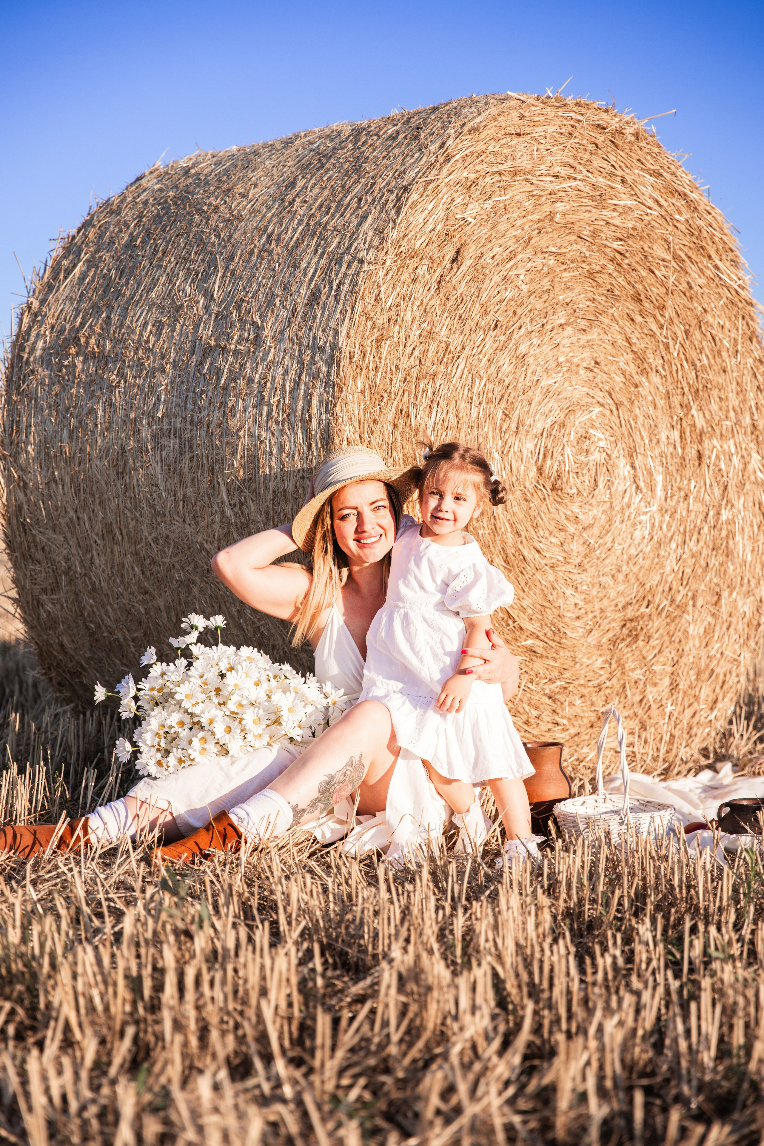 Дитяча фотозйомка в пшеничному полі. Сімейний та дитячий фотограф Київ, Ірпінь, Буча — Галина Пивоварова