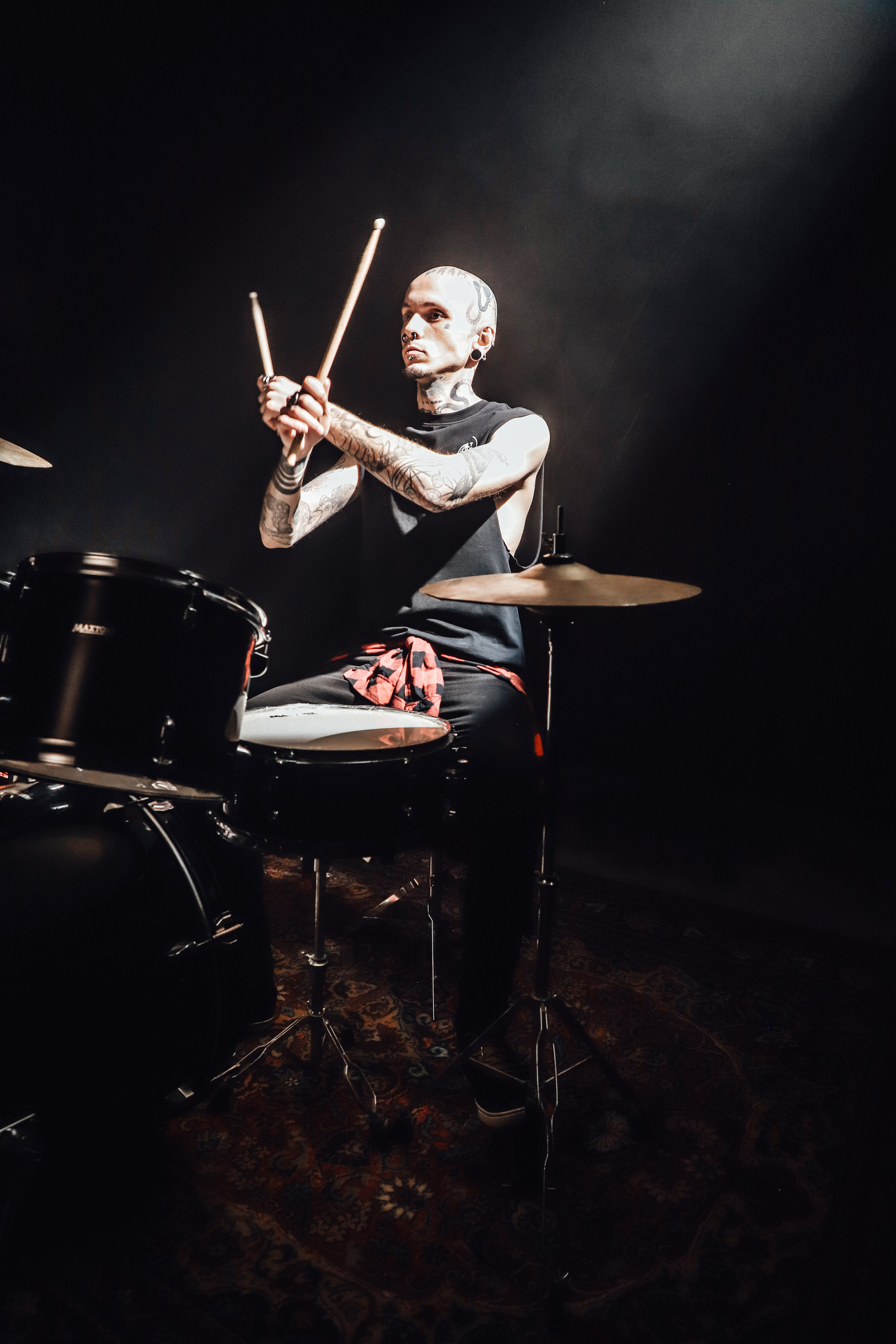 Фотосесія з барабанами «І музика може стати зброєю». Сімейний та дитячий фотограф Київ, Ірпінь, Буча — Галина Пивоварова