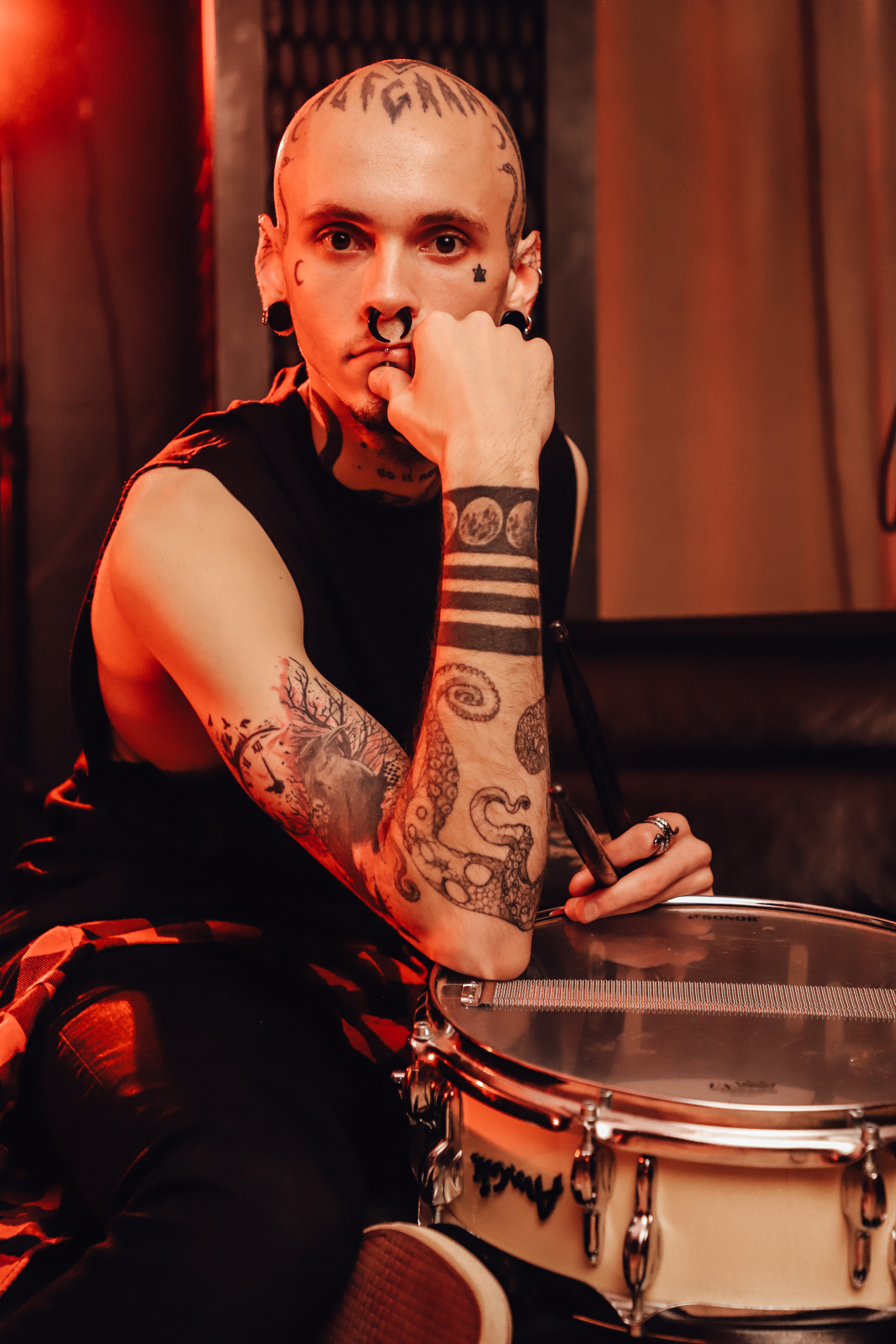 Фотосесія з барабанами «І музика може стати зброєю». Сімейний та дитячий фотограф Київ, Ірпінь, Буча — Галина Пивоварова