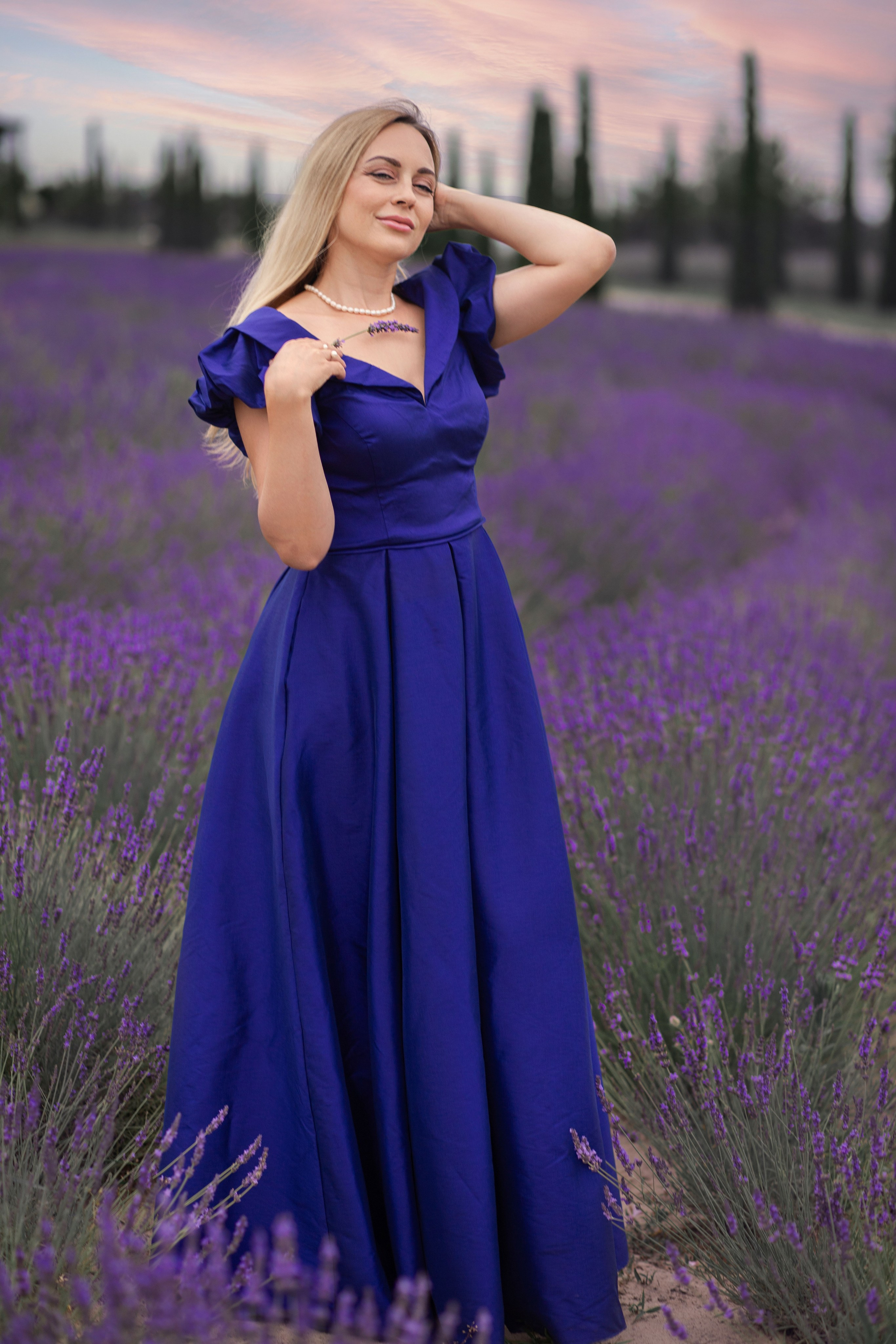 Жіноча фотопрогулянка по лавандовому саду з Настею. Сімейний та дитячий фотограф Київ, Ірпінь, Буча — Галина Пивоварова